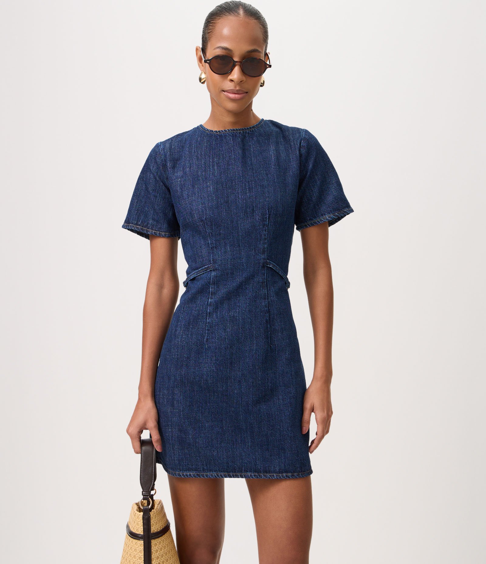 Vestido Curto em Jeans com Detalhe de Corrente Lateral Azul 1