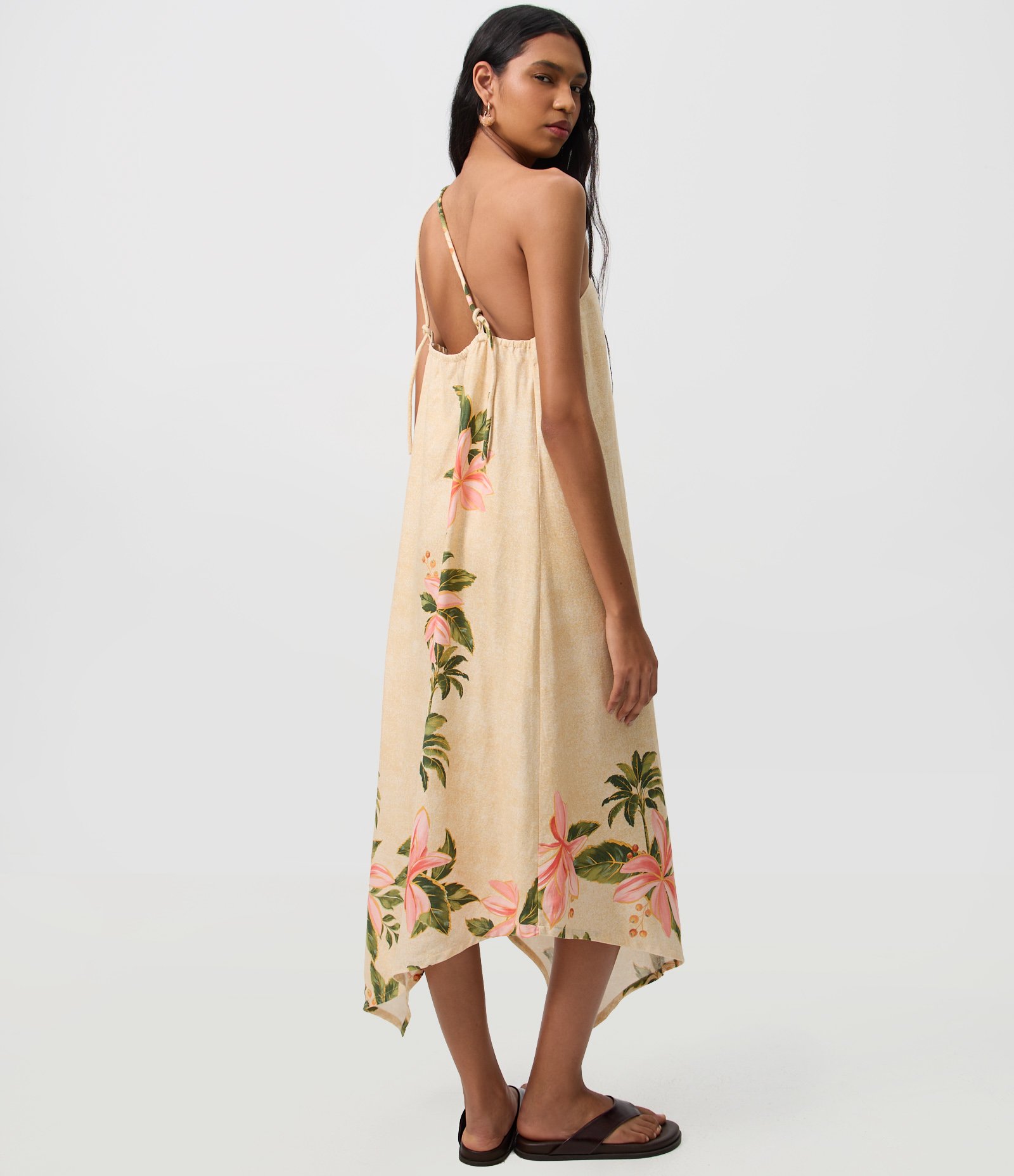 Vestido Frente Única Floral em Viscolinho com Barra Lenço Assimétrica Bege 2