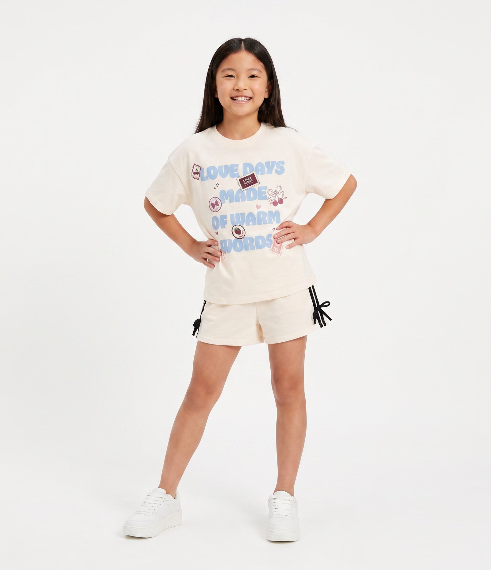 Short Infantil Moletom com Listra Lateral – Tam 5 a 14 Anos Bege 1