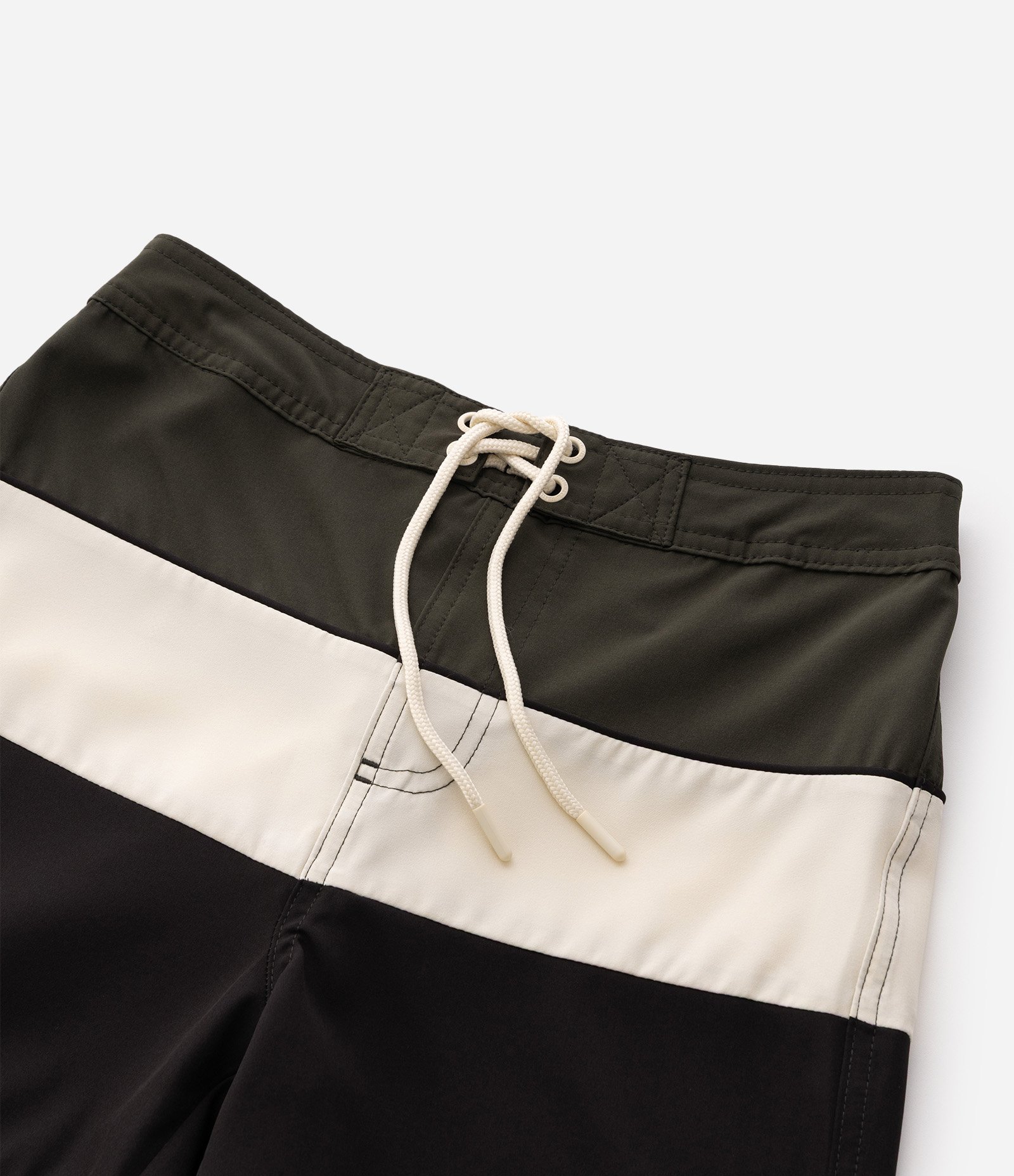 Bermuda Banho Infantil Color Block com Cordão Ajustável - Tam 5 a 16 Anos Preto 4