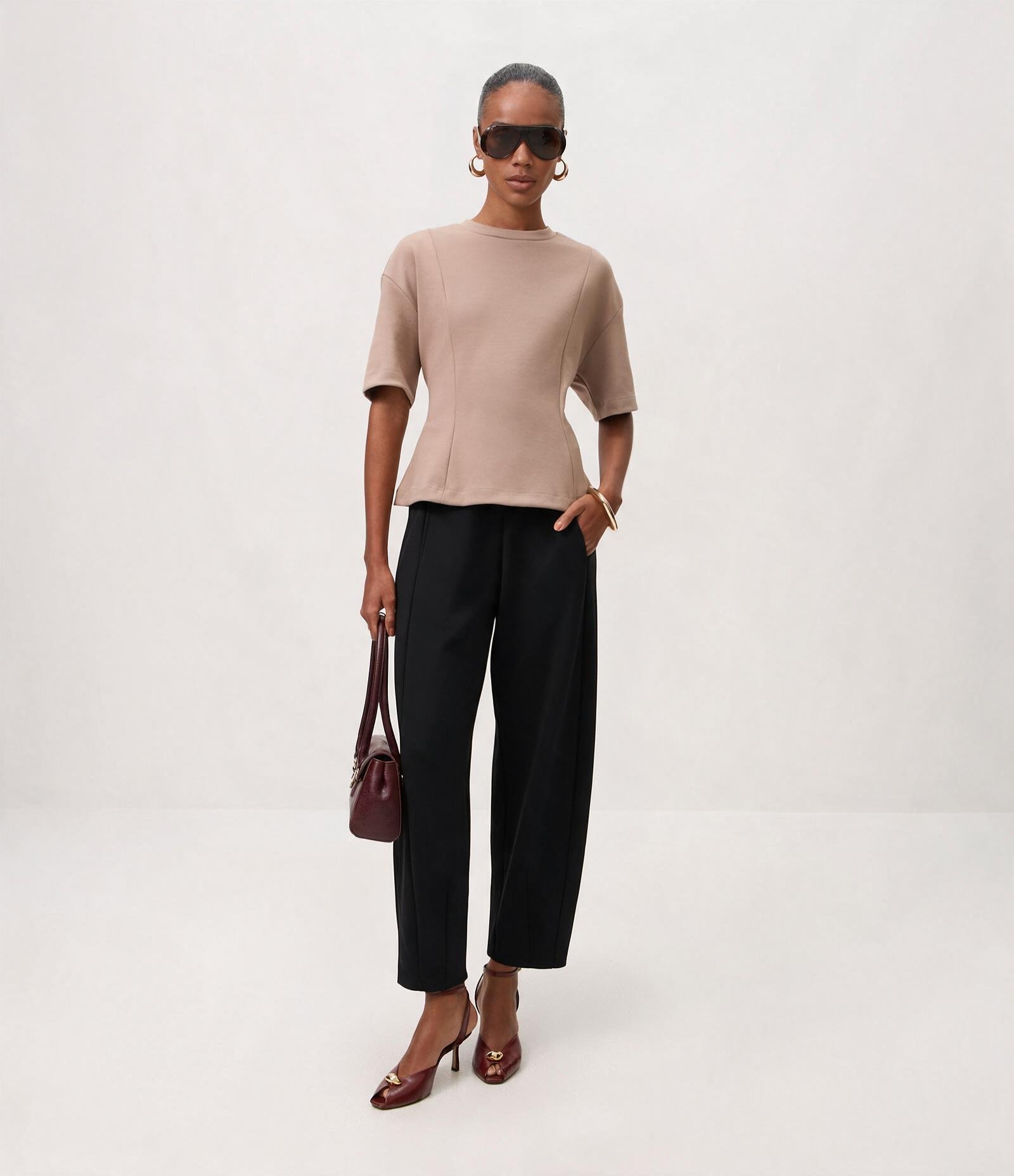 Calça Cocoon com Pregas Frontais Preto 2