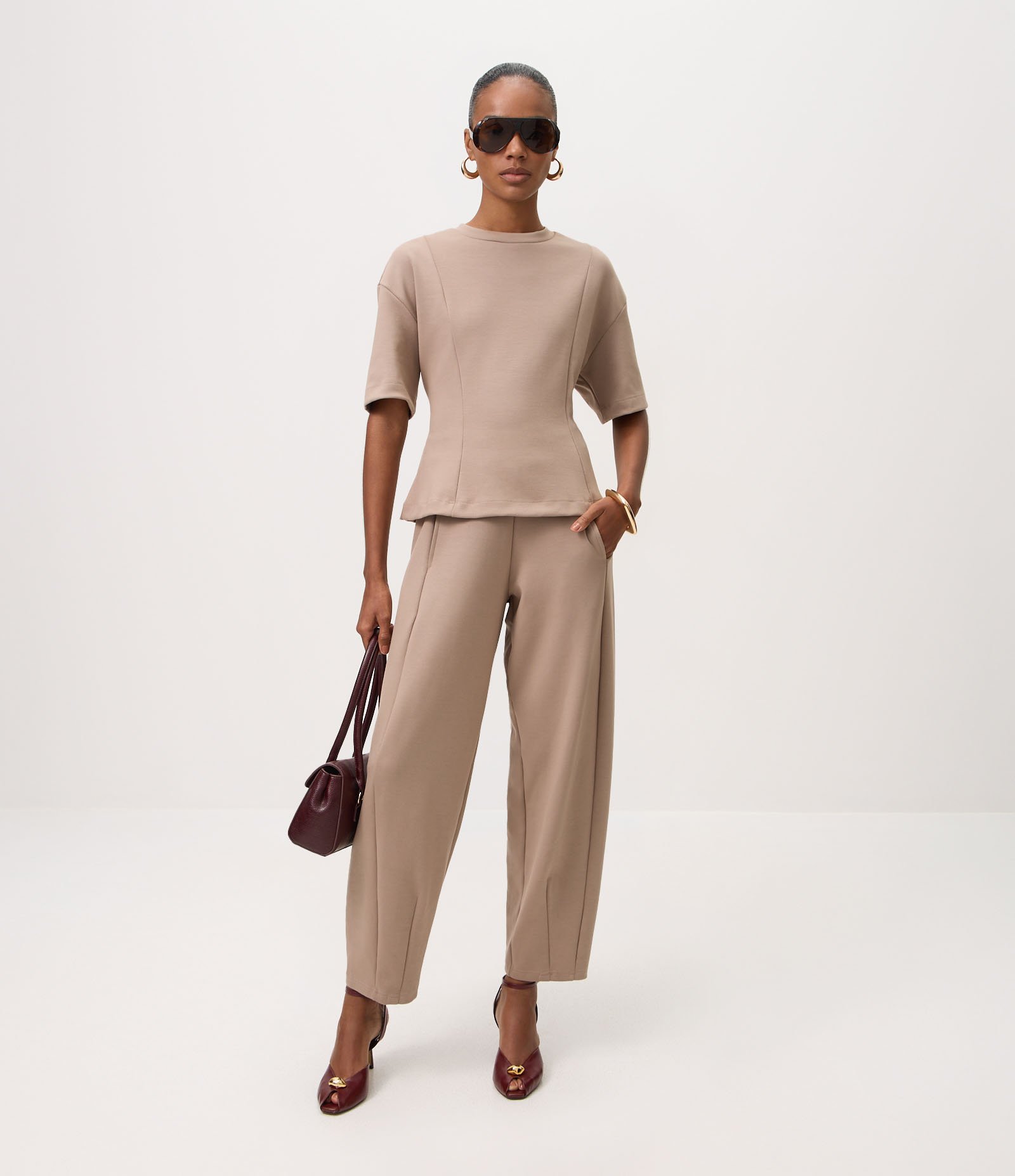 Blusa Peplum em Modal com Recortes Estruturados Bege 2