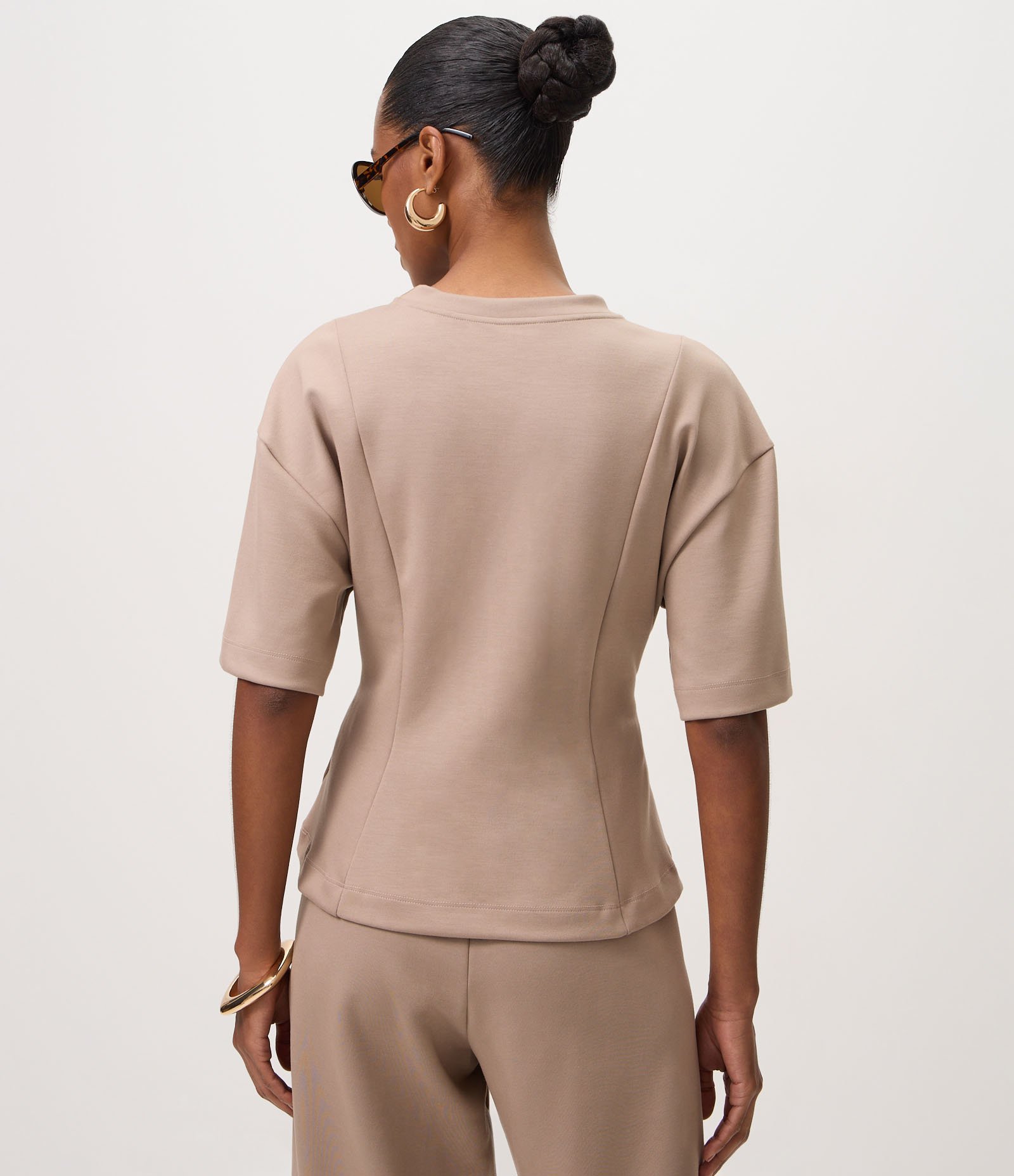 Blusa Peplum em Modal com Recortes Estruturados Bege 4