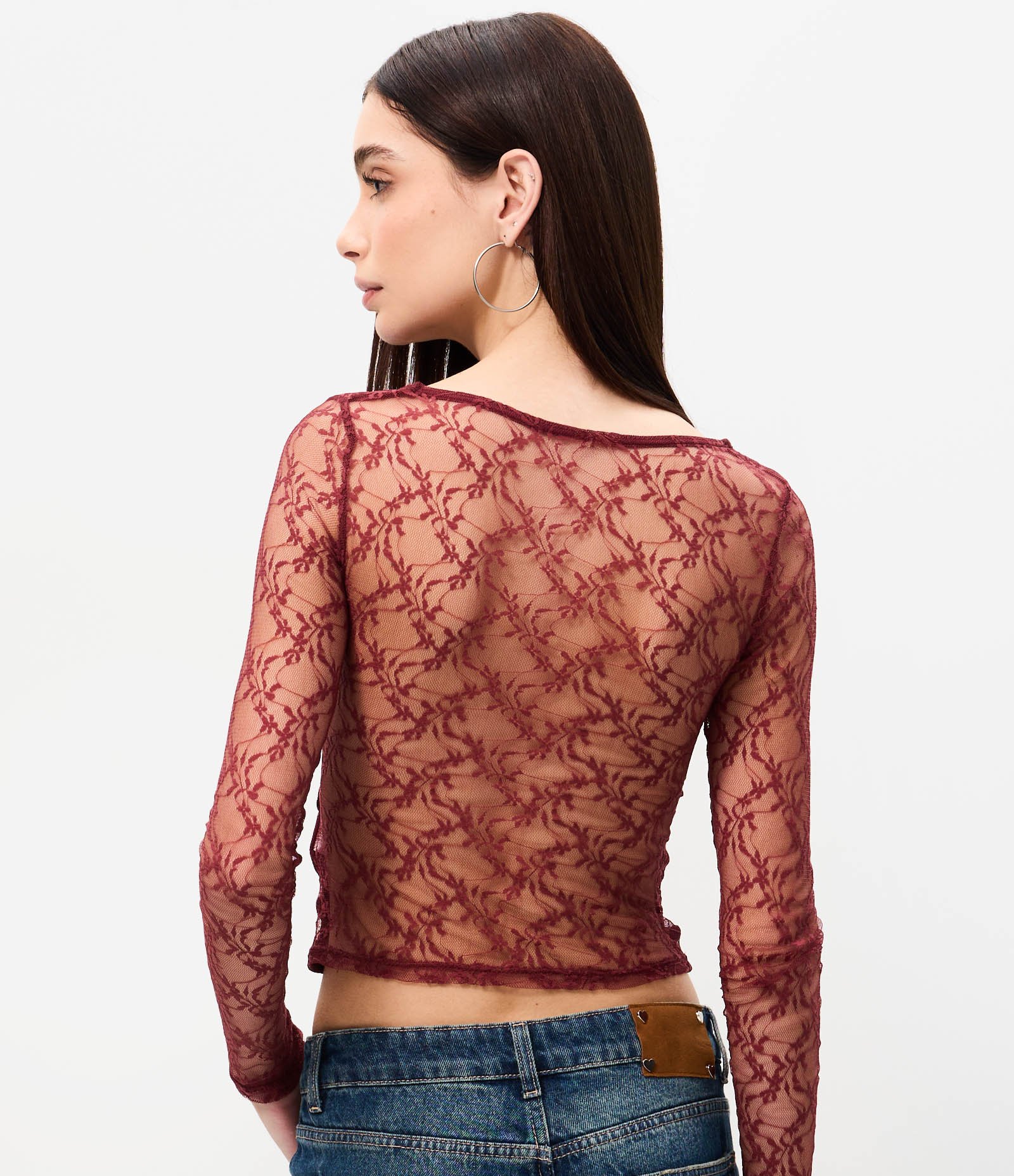 Blusa em Renda com Decote V e Manga Longa Vermelho 4