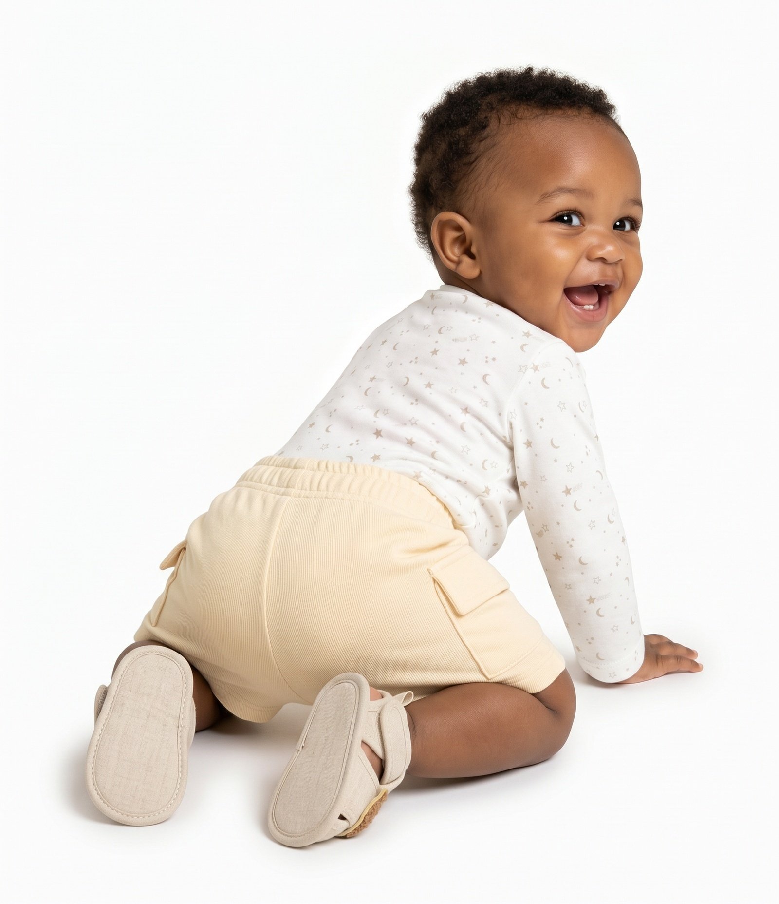 Bermuda Infantil Em Algodão Atoalhada com Bolsos Cargo - Tam 12 a 18 Meses Amarelo 7