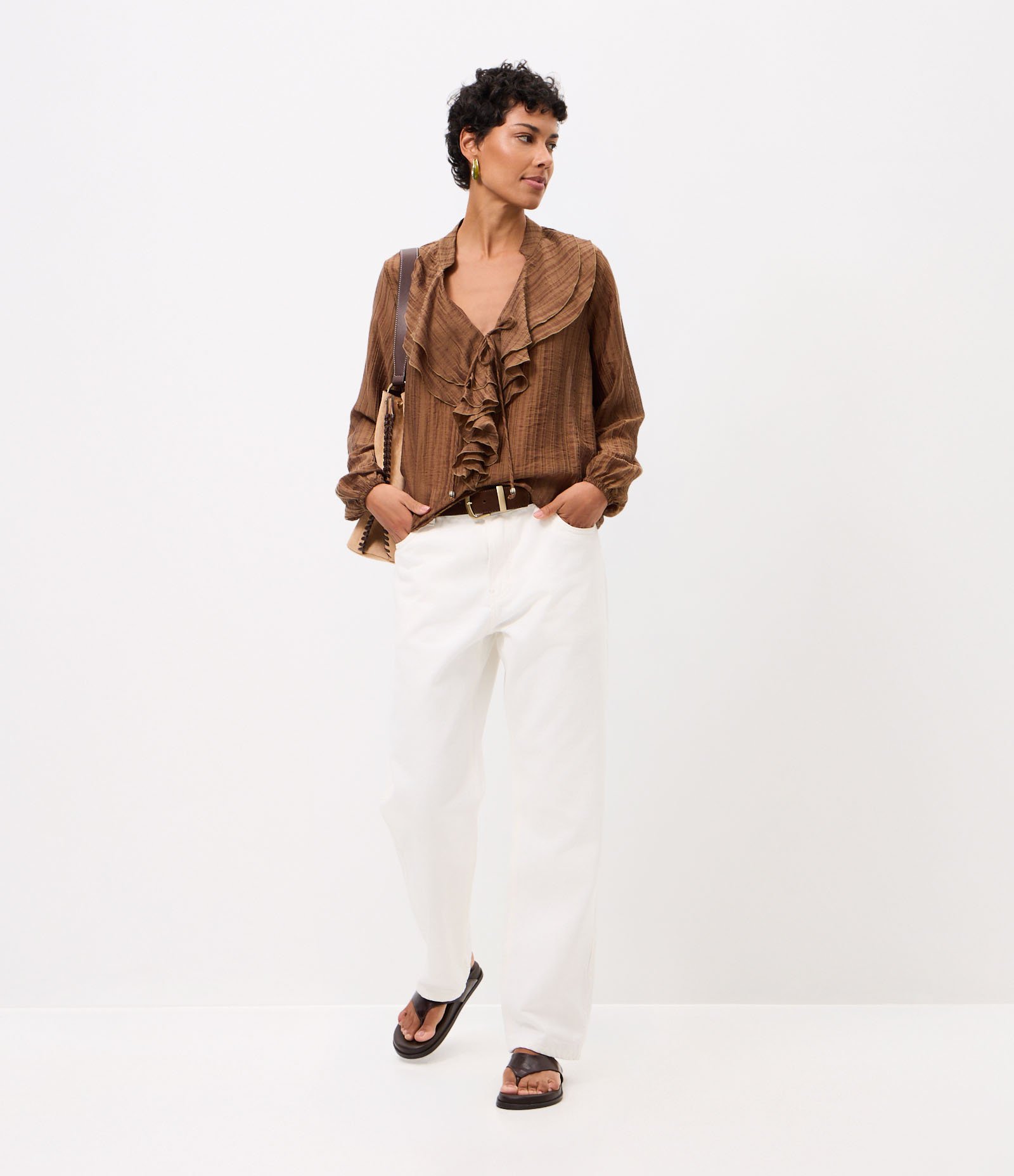 Blusa Bata em Liocel com Estampa Listrada Marrom 2