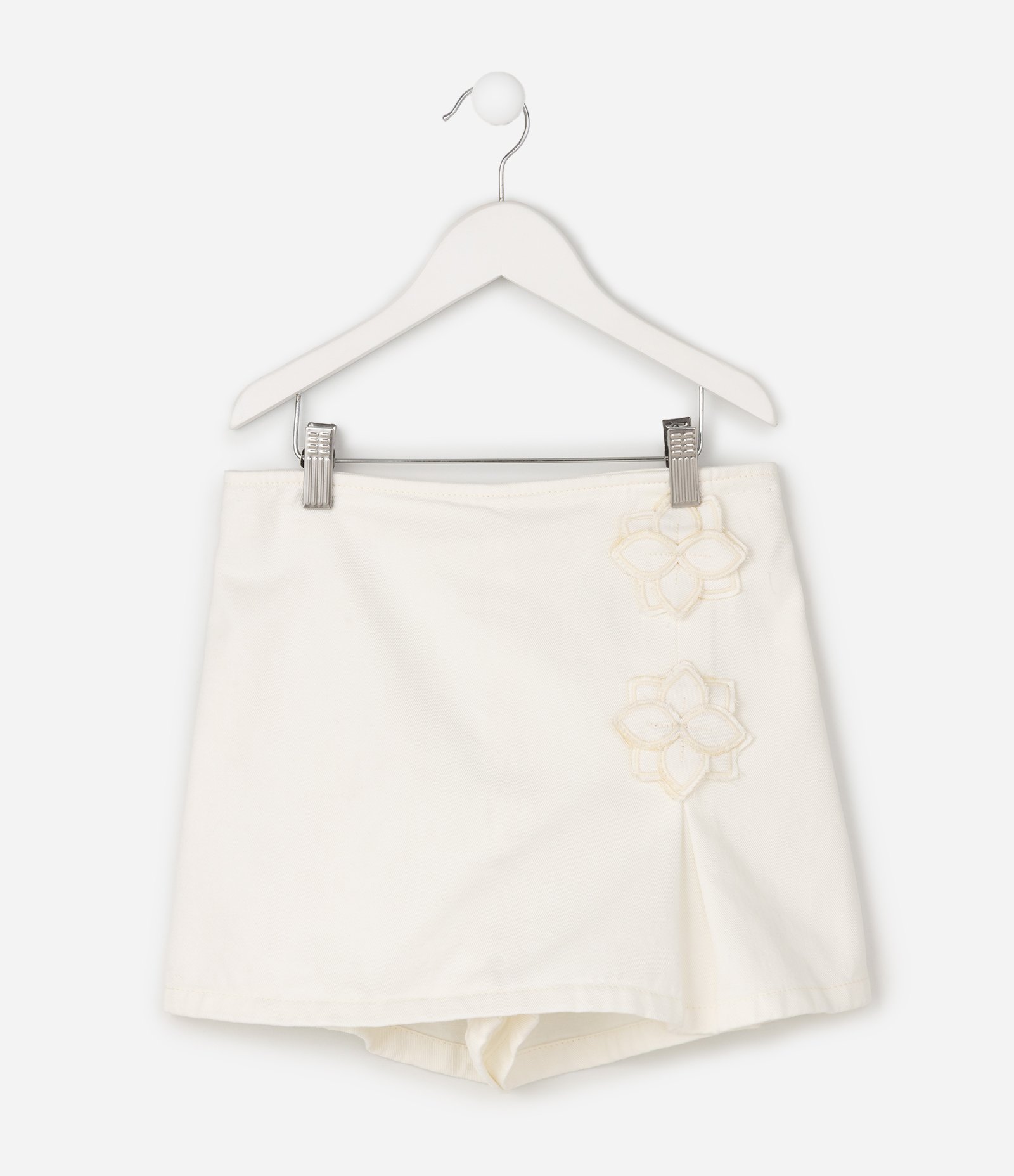 Short Saia Infantil com Aplicações Florais - Tam 5 a 16 Anos Bege 3