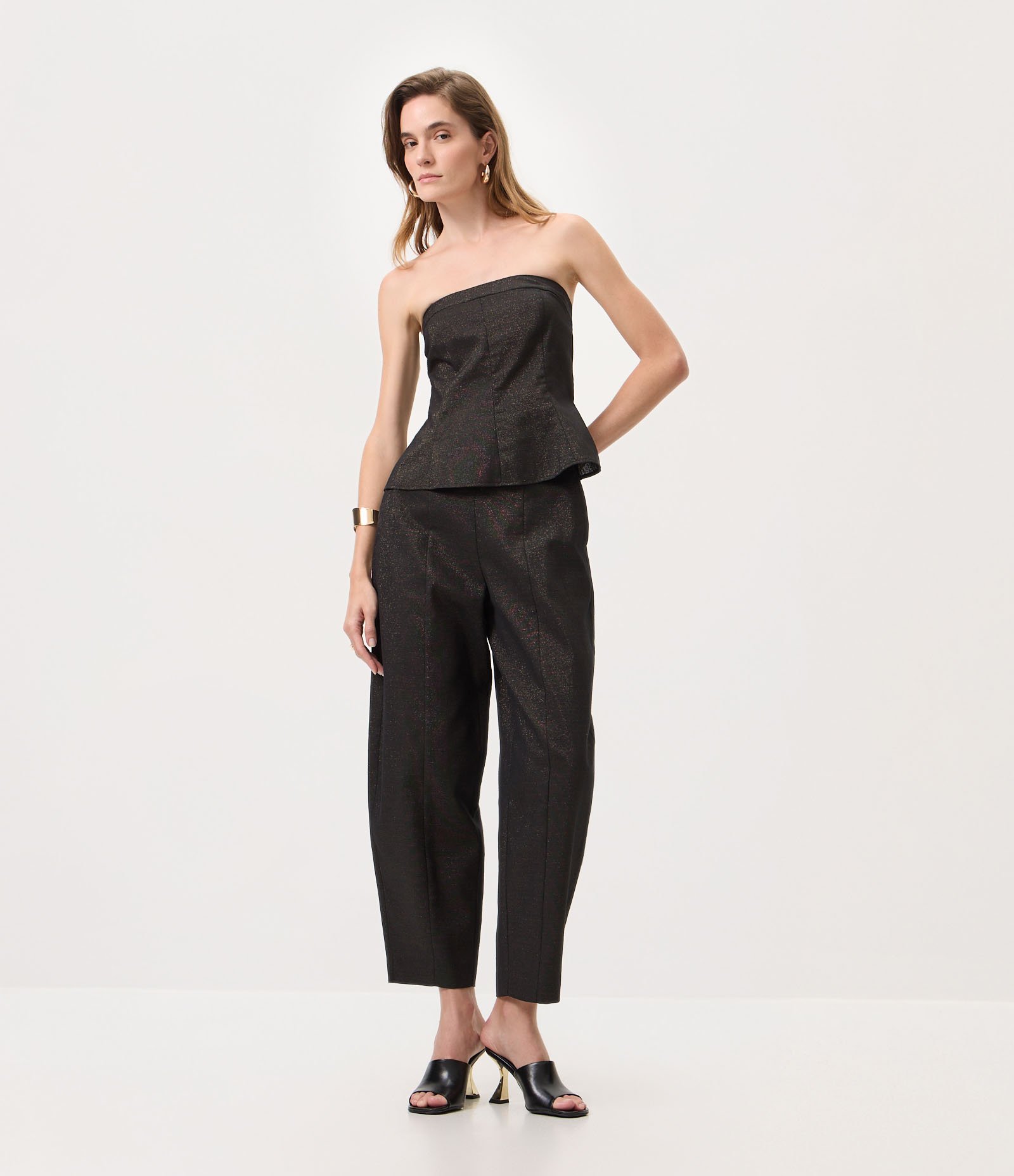 Calça Barrel em Flamê com Brilho Preto 1