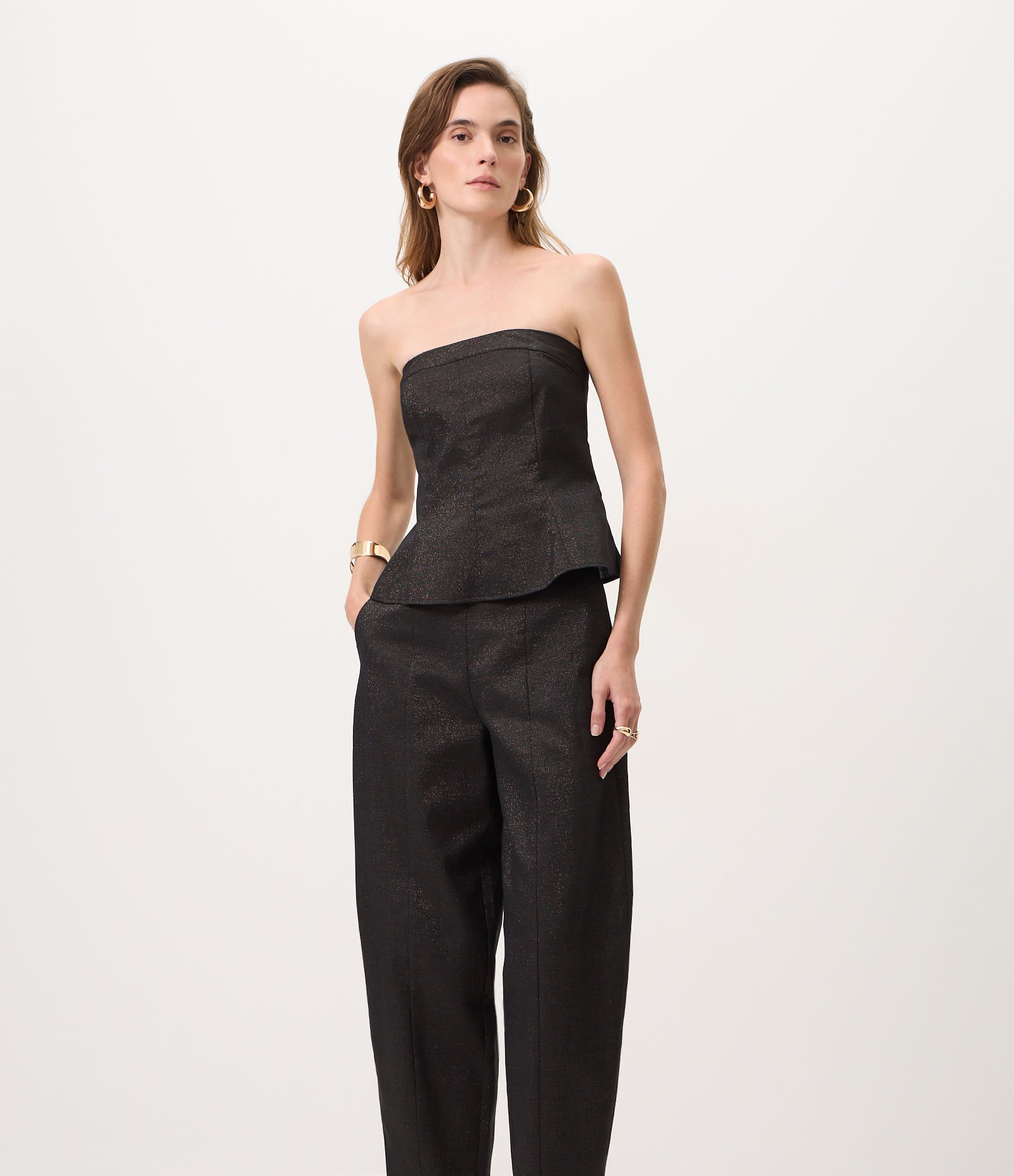 Calça Barrel em Flamê com Brilho Preto 2