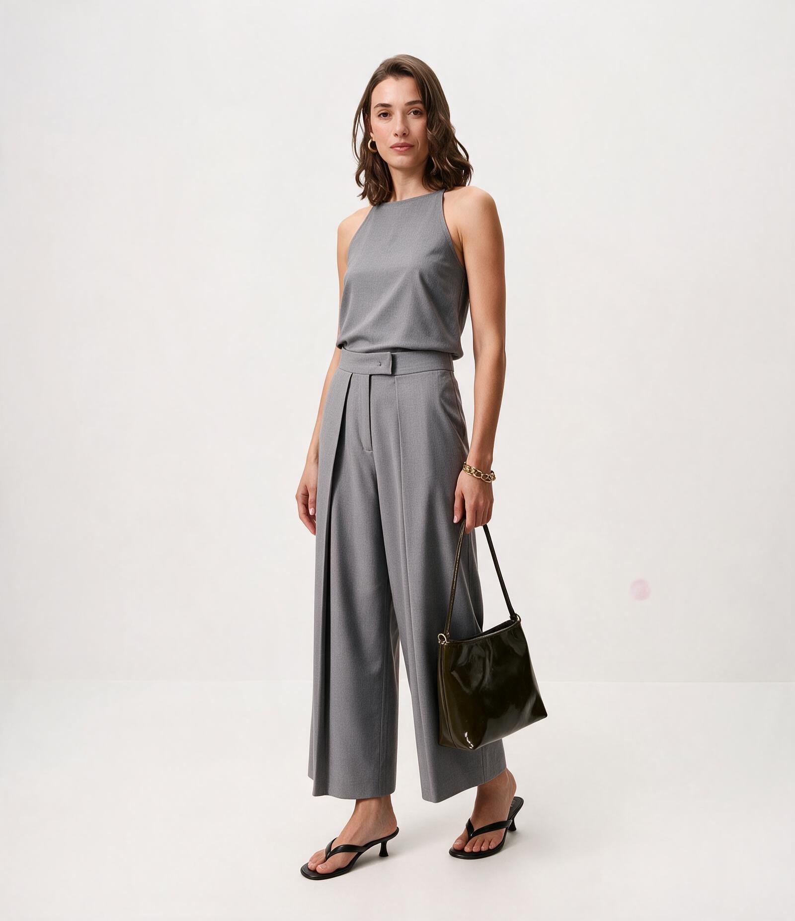 Calça Wide Leg Alfaiatada com Pregas Frontais Cinza Claro 1