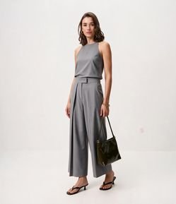 Calça Wide Leg Alfaiatada com Pregas Frontais
