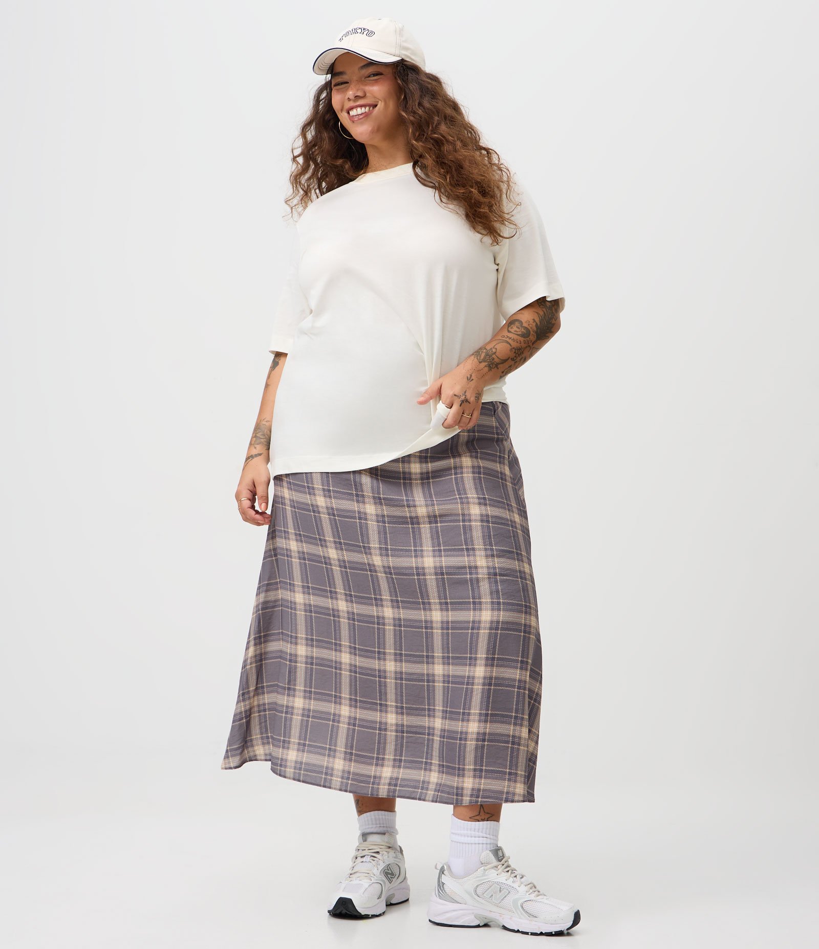 Camiseta Básica em Algodão Peruano Curve & Plus Size Branco 2