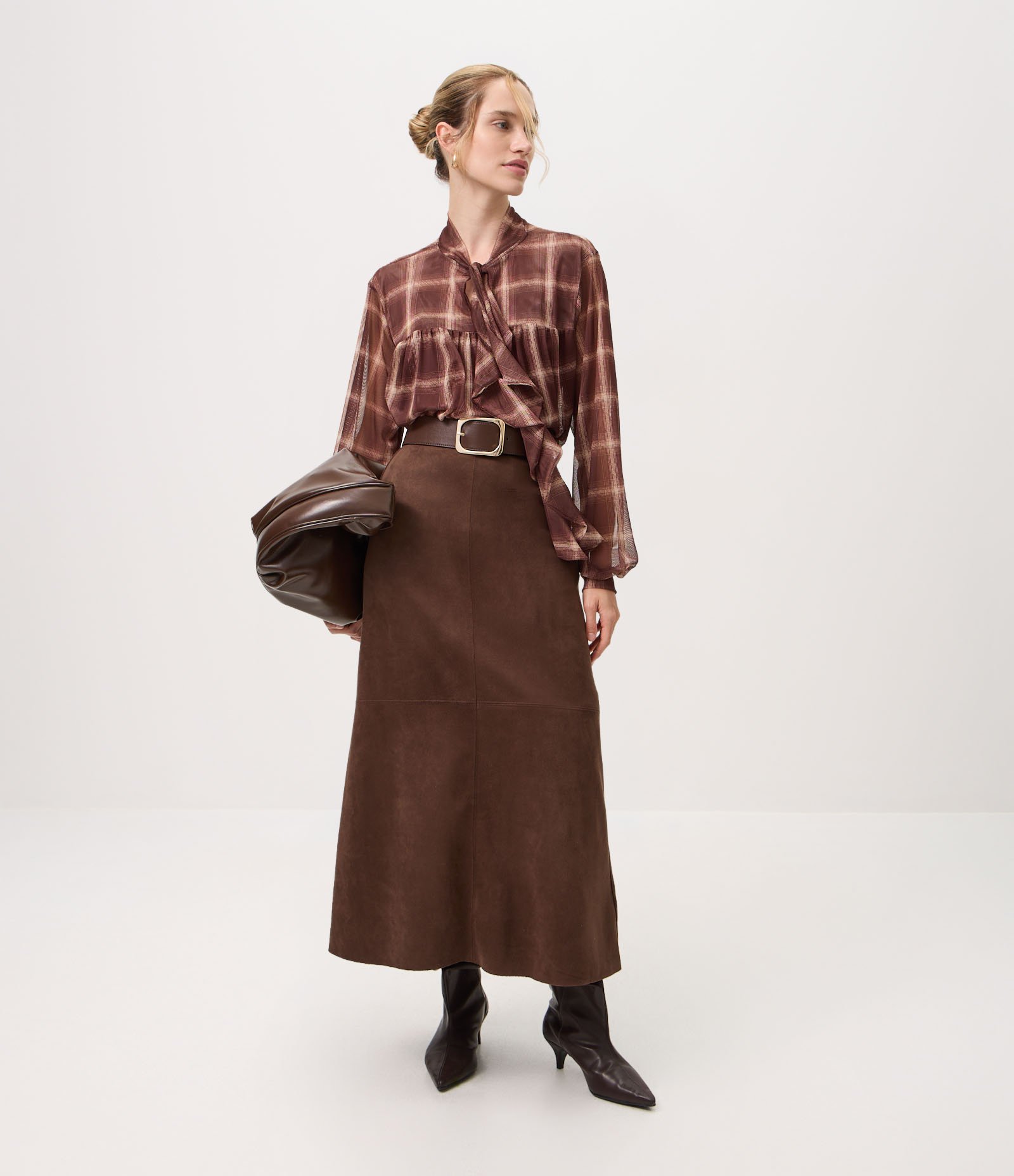 Saia Midi em Suede com Recortes Estruturados Marrom 1