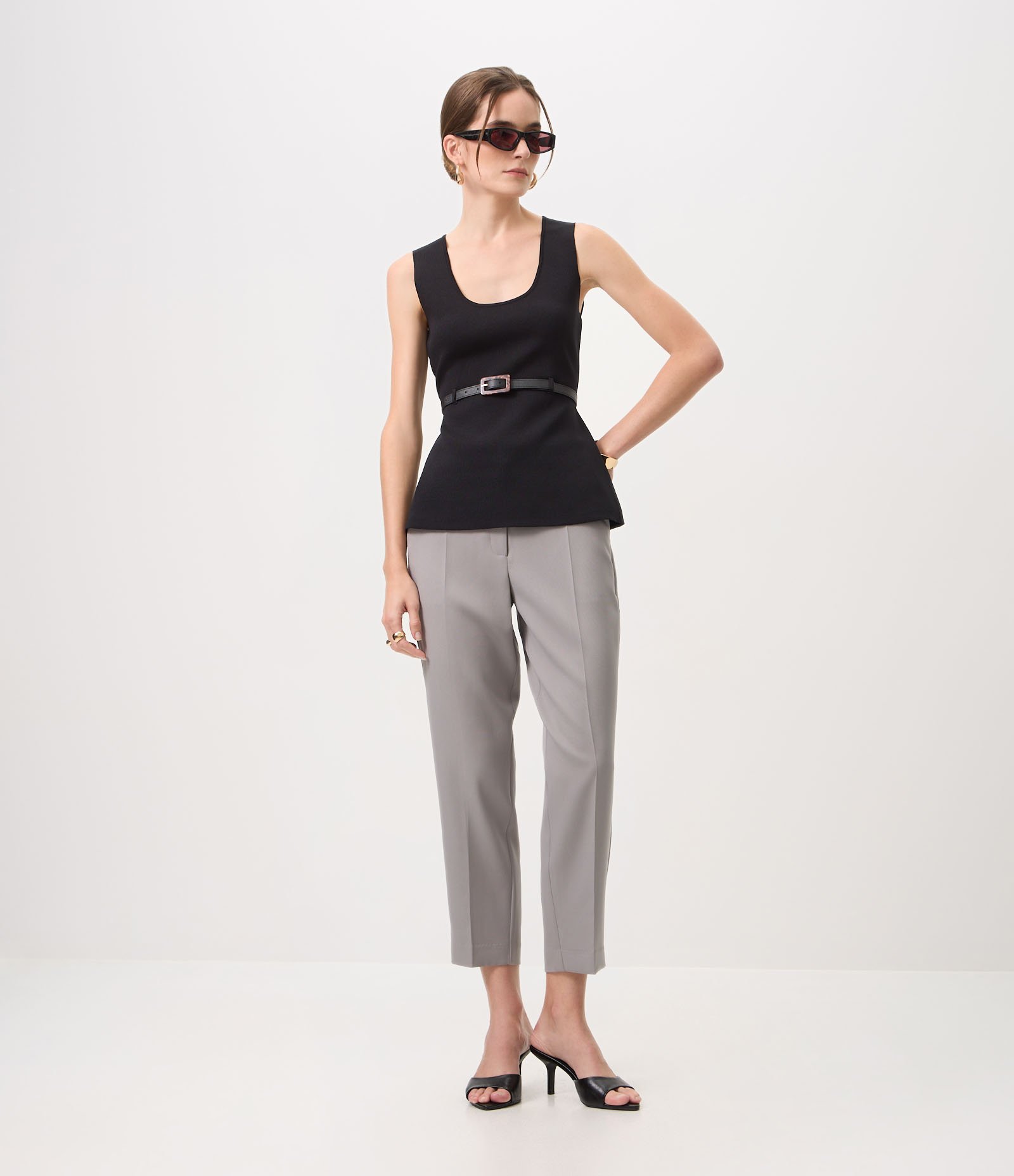 Calça Cenoura com Cós Alfaiatado Cinza 1