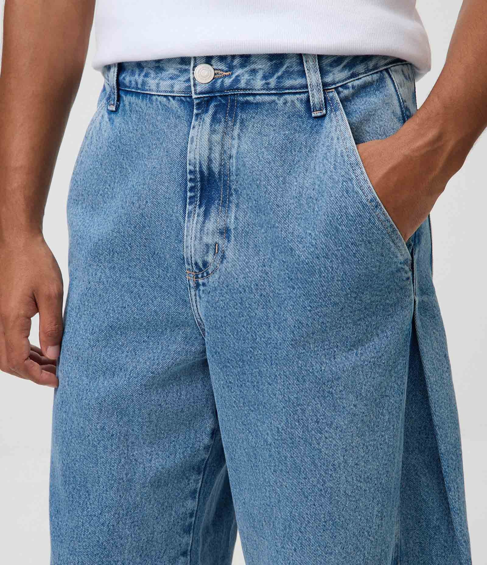 Calça Balloon em Jeans com Botão na Barra Azul 5