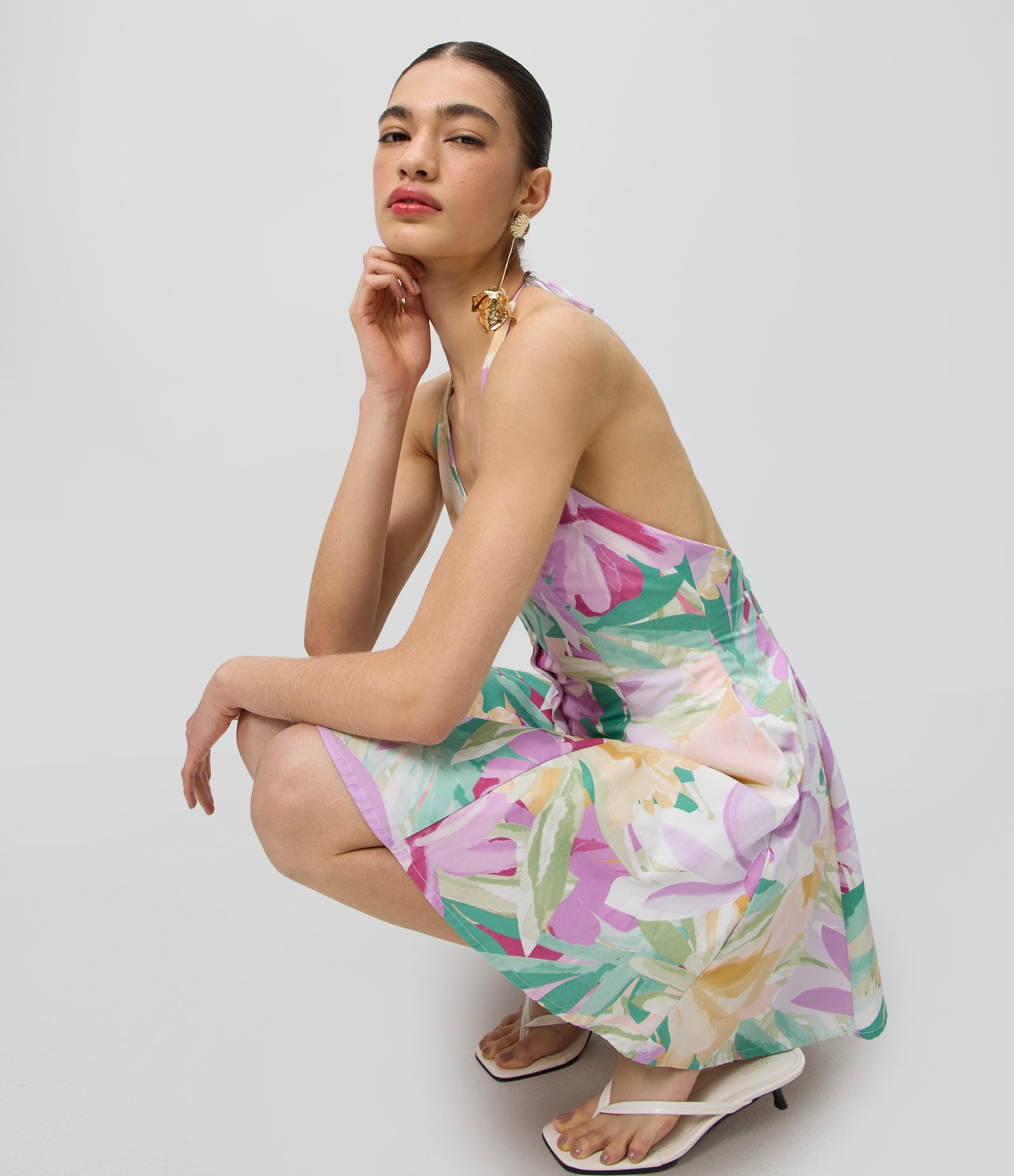 Vestido Frente Única em Tricoline Estampada com Botões Frontais Lilás 4
