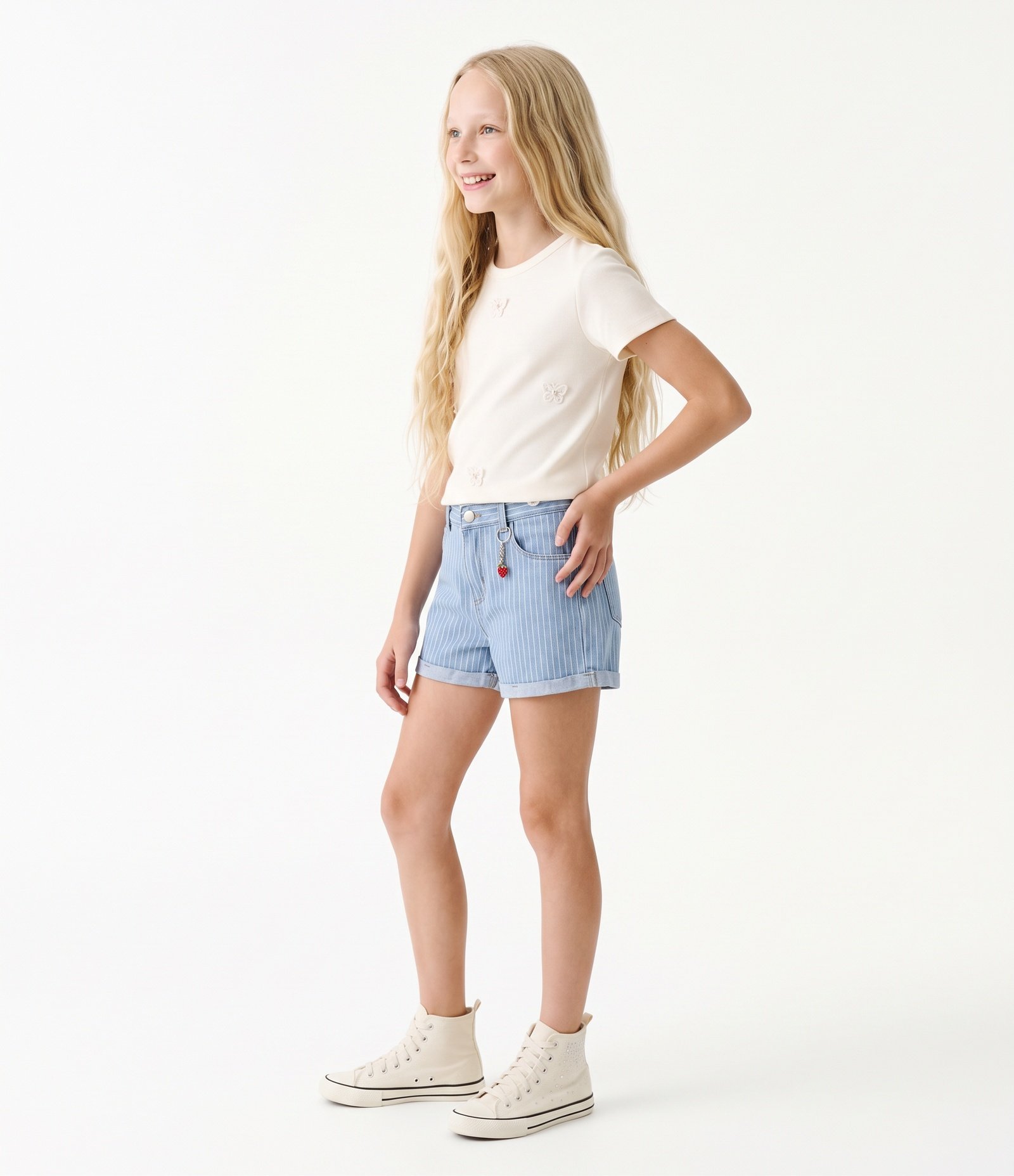 Short Jeans Infantil Em Algodão Listrado com Pingente - Tam 5 a 16 Anos Azul 2