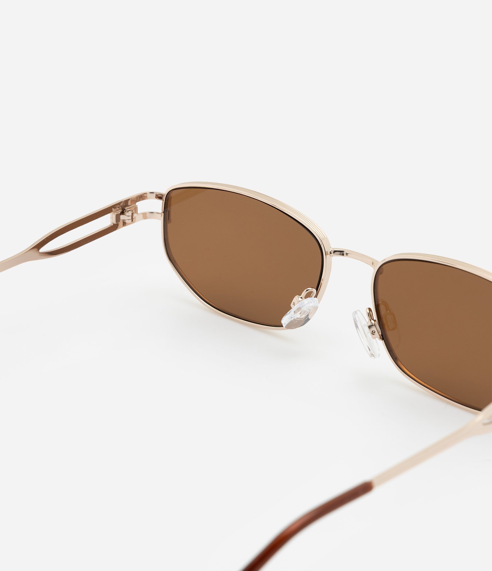 Óculos Geométrico em Metal com Lente Marrom Dourado 3