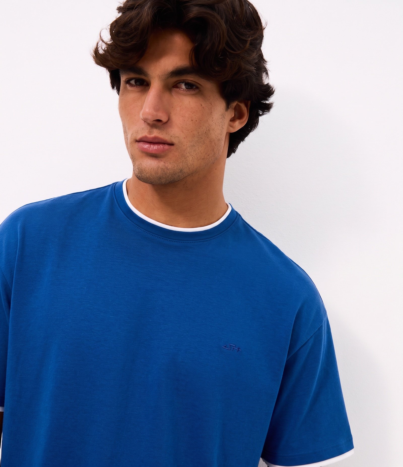 Camiseta Oversized Tecido Encorpado Azul 3