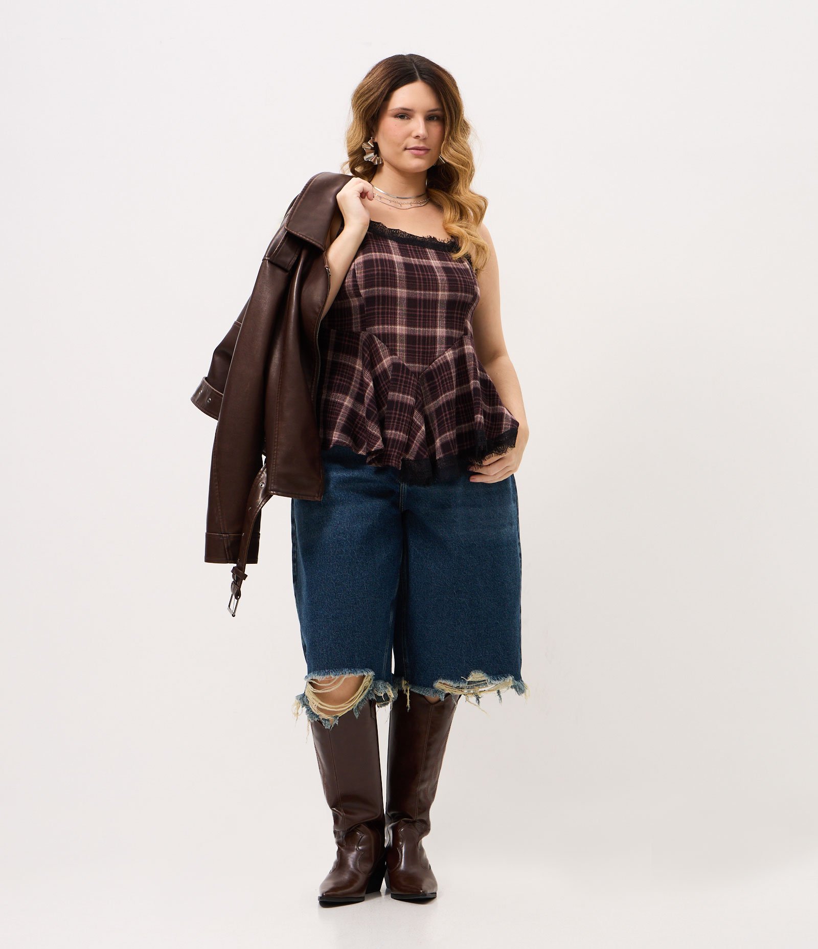 Blusa de Alcinha Xadrez com Renda Curve & Plus Size Preto 2