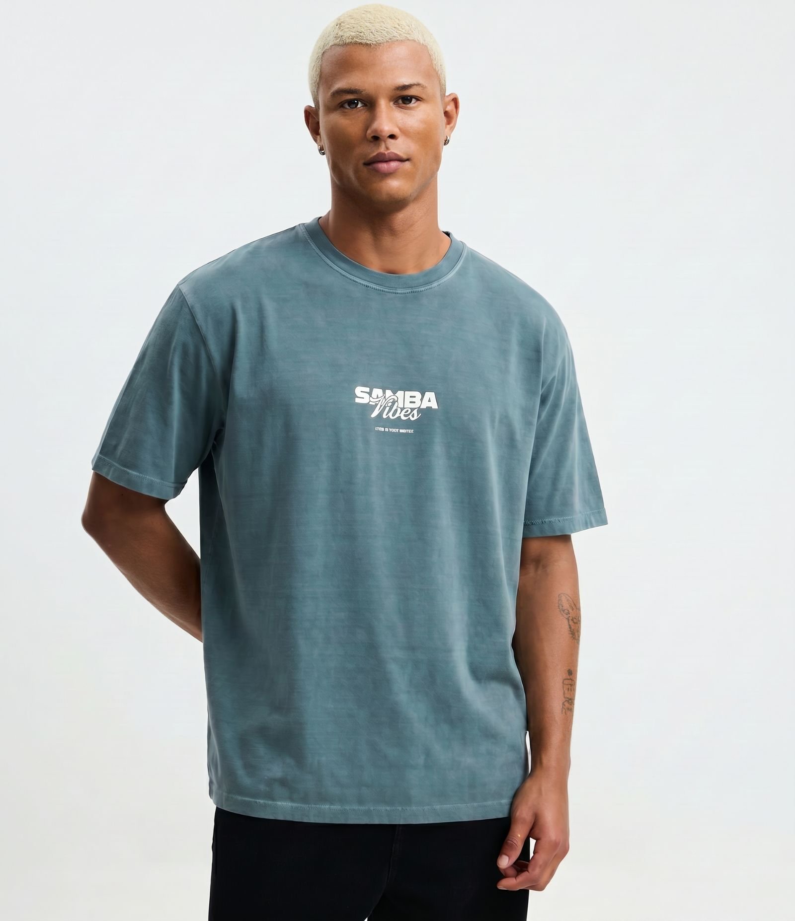 Camiseta Comfort em Algodão Estonada com Estampa Samba Vibes Verde 2