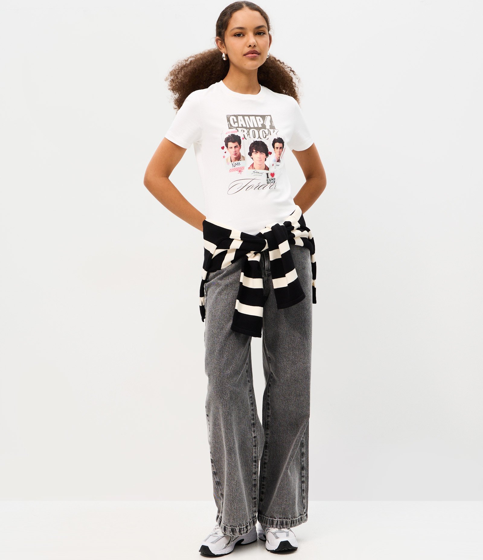 Camiseta Justinha em Algodão com Estampa Camp Rock Branco 2
