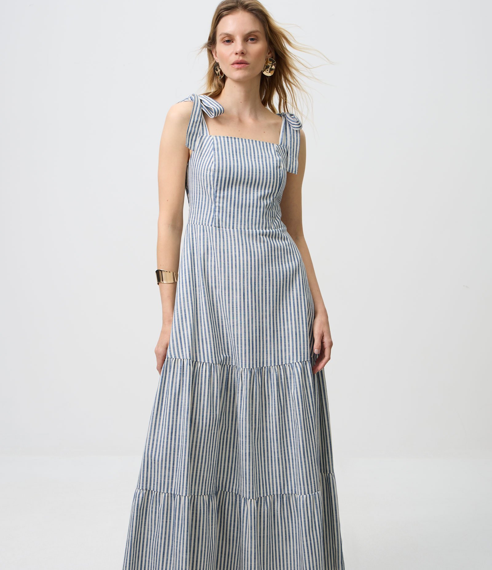 Vestido Longo em Sarja com Laço na Alça e Listras Azul 2