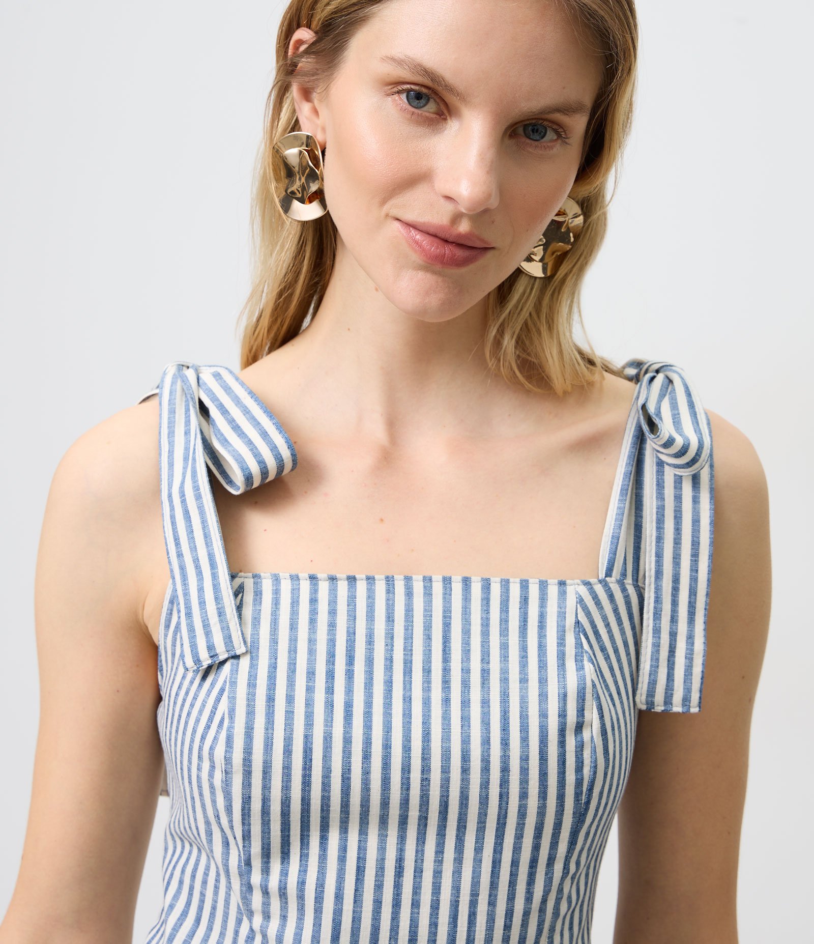 Vestido Longo em Sarja com Laço na Alça e Listras Azul 3