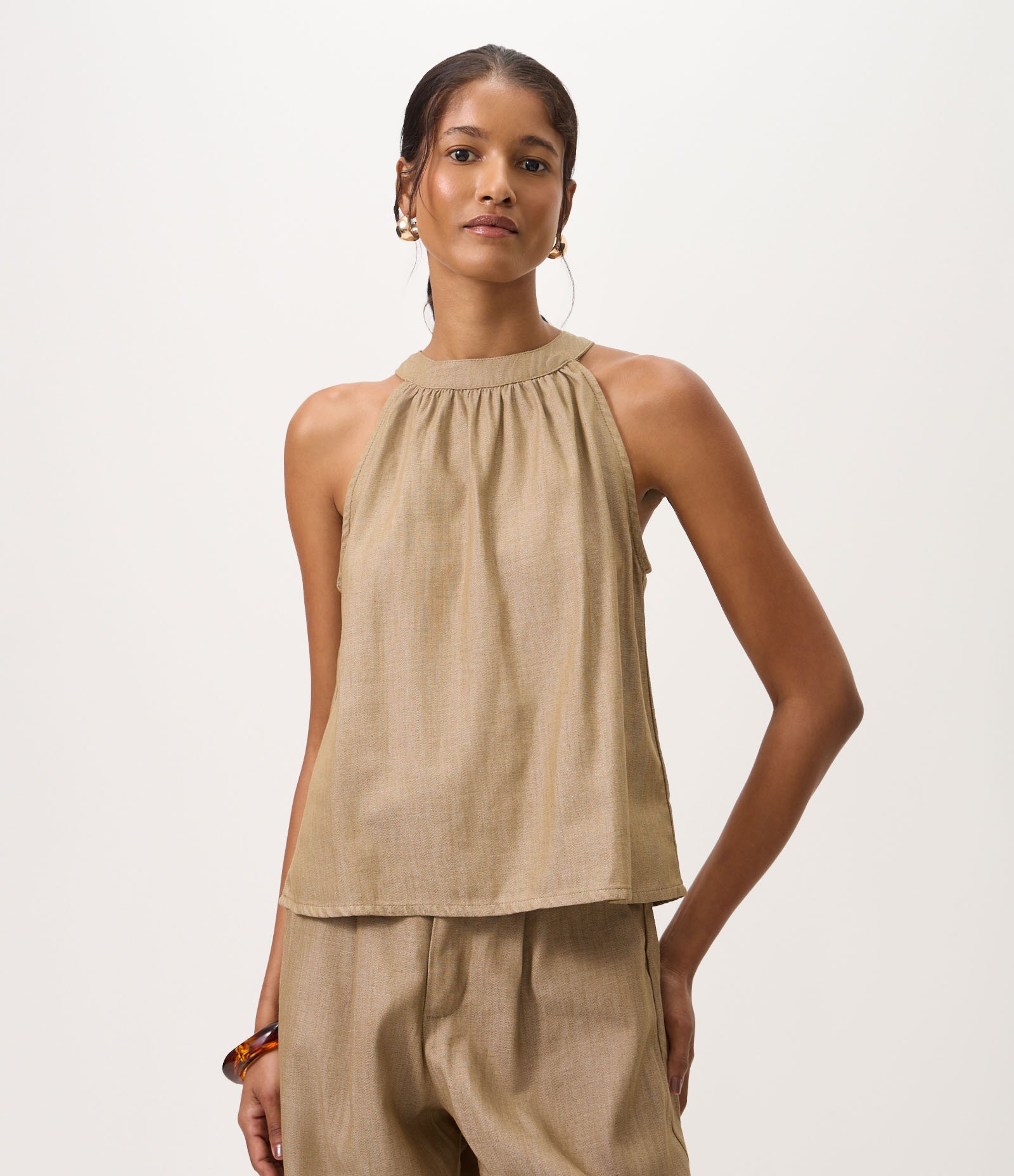 Blusa Halter em Jeans com Amarração nas Costas Marrom 1