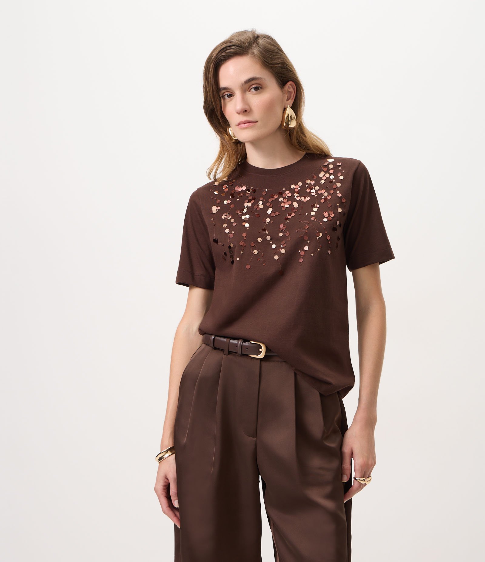 Camiseta em Algodão com Bordado de Paetês Marrom 1