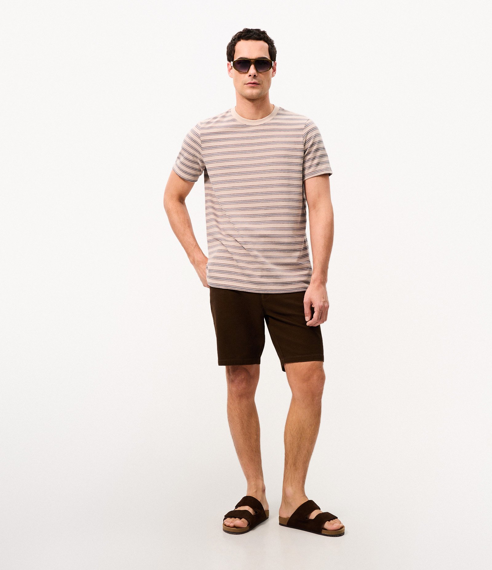 Camiseta Listrada Horizontal Cinza 2