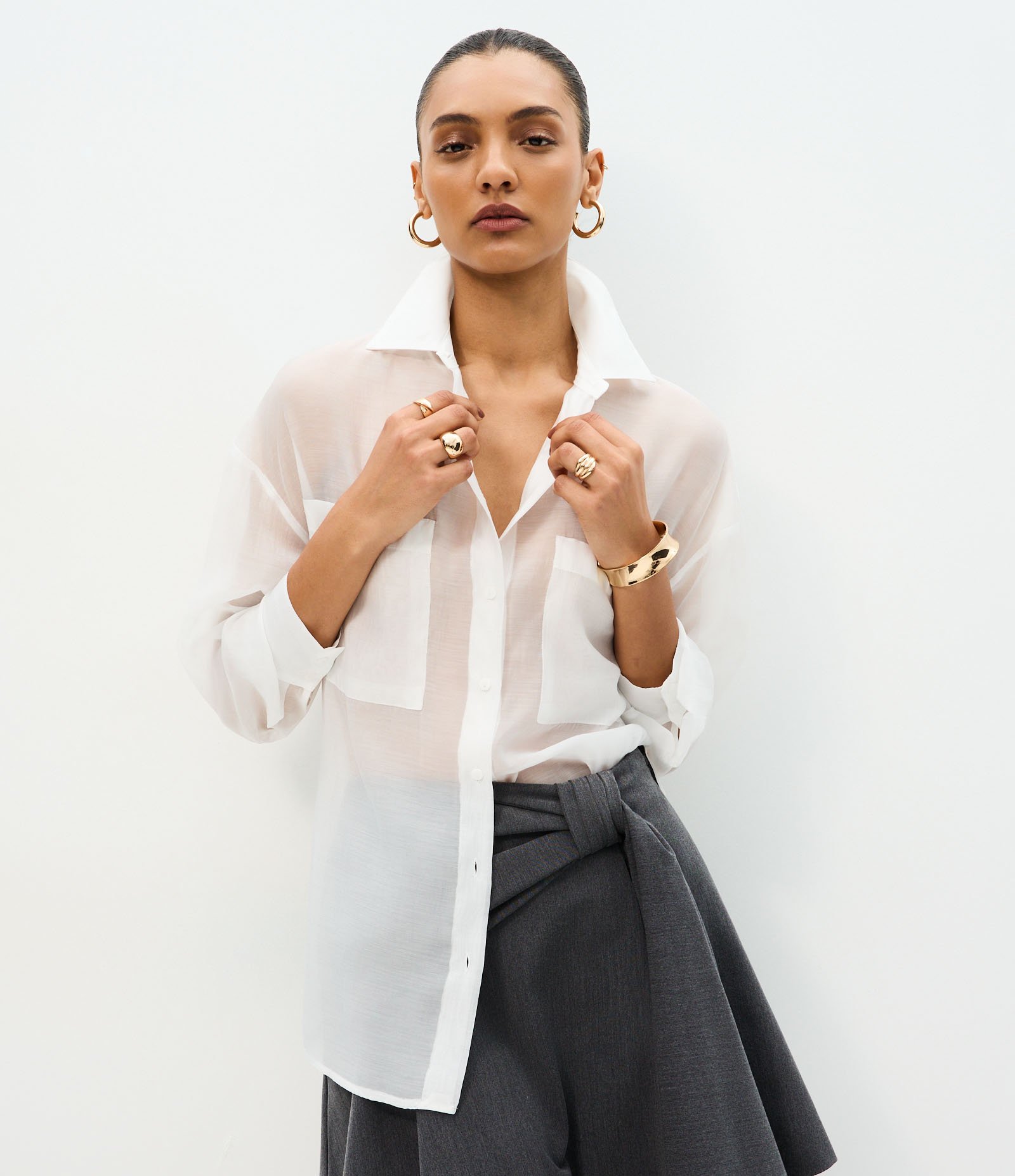 Camisa em Liocel Transparente com Bolsos Frontais Branco 1