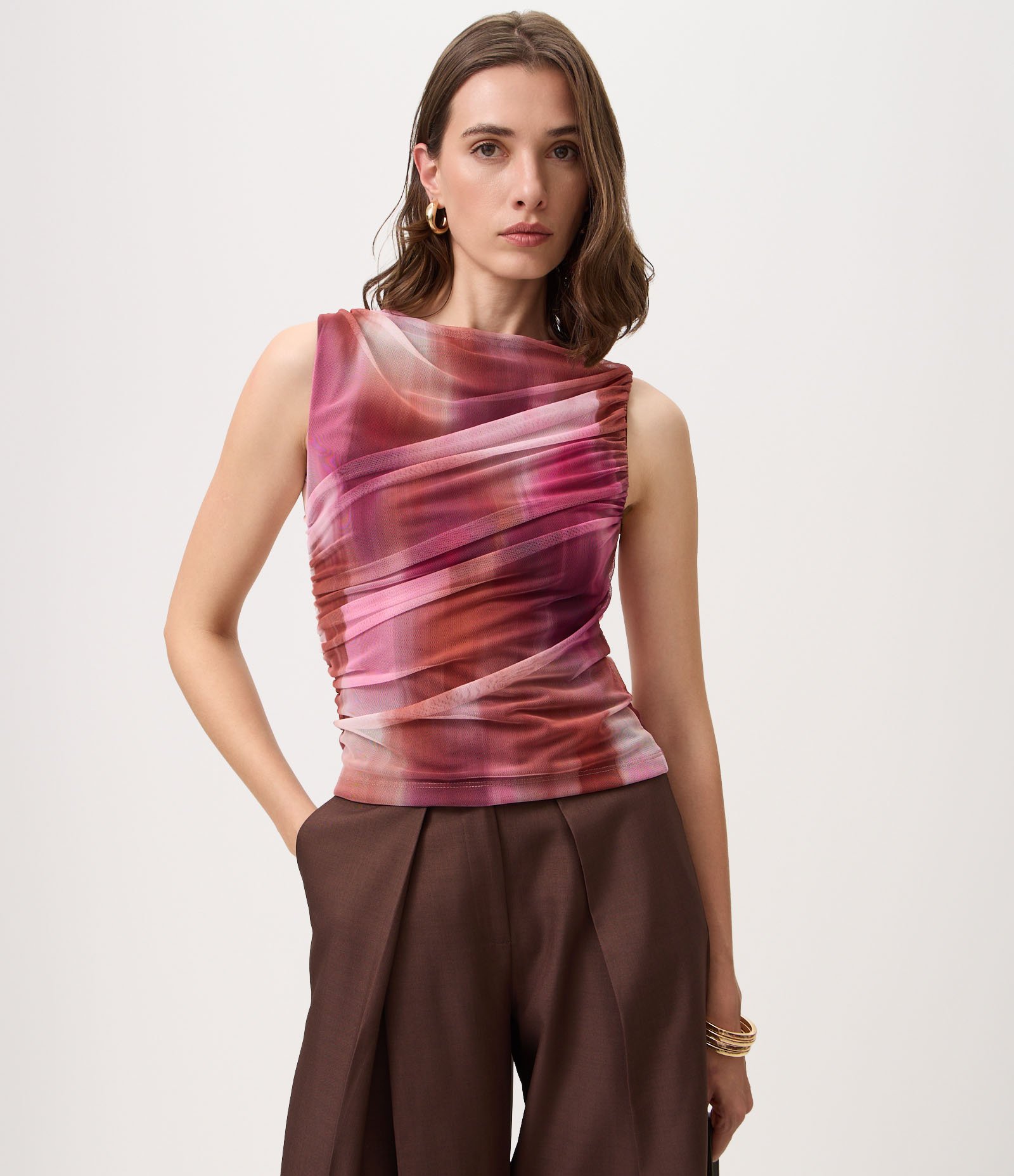 Blusa em Tule Franzido com Estampa Abstrata Rosa 1