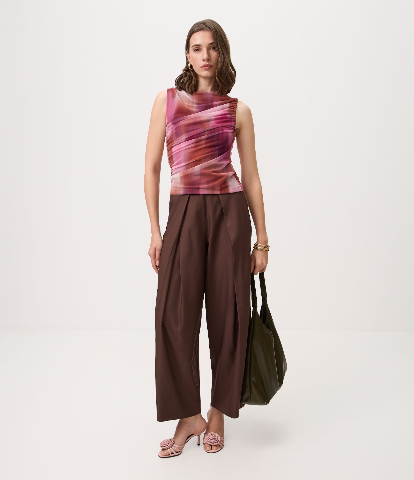 Blusa em Tule Franzido com Estampa Abstrata Rosa 2