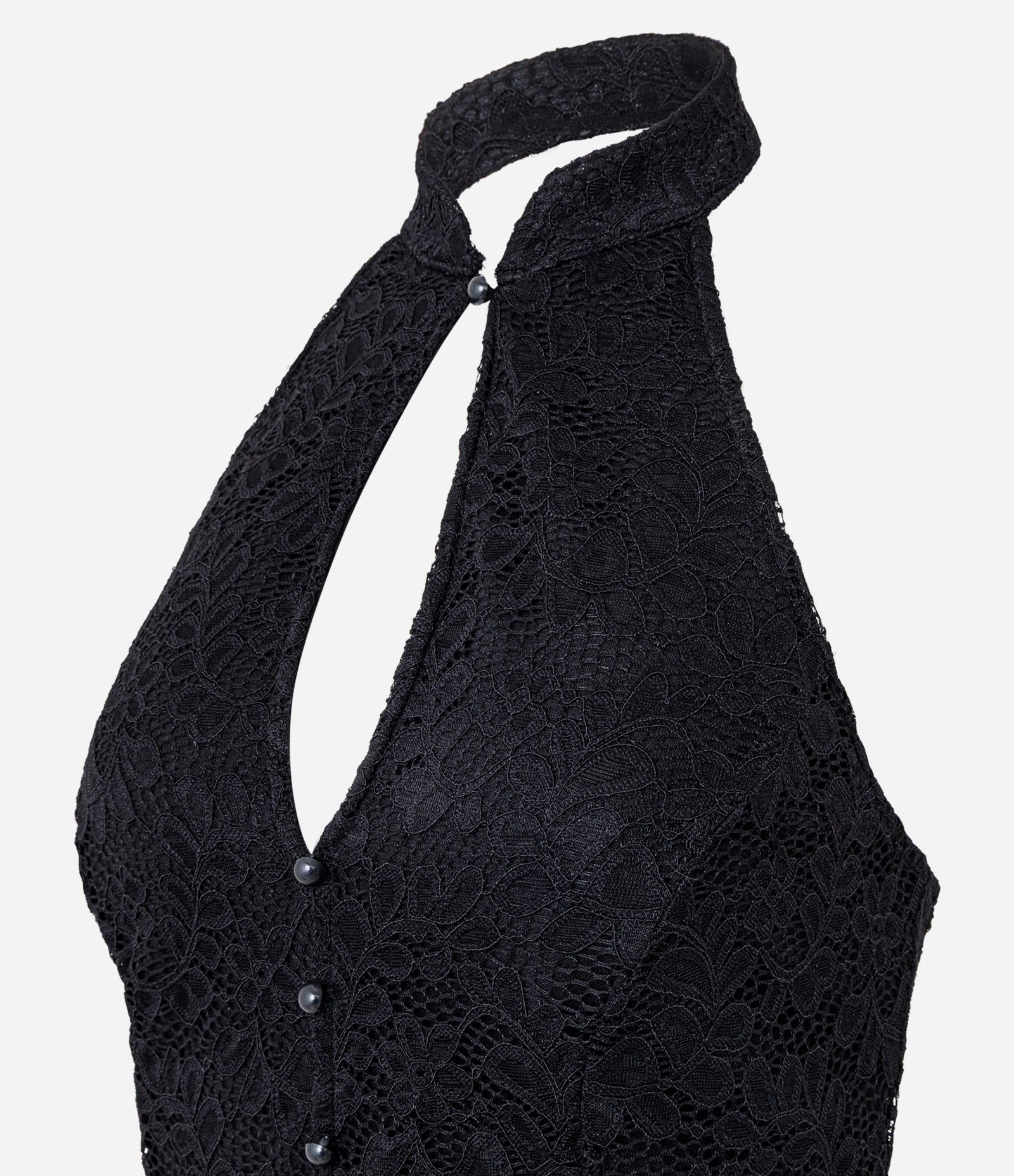 Blusa em Renda com Gola Alta Halter e Recorte Vazado Preto 7