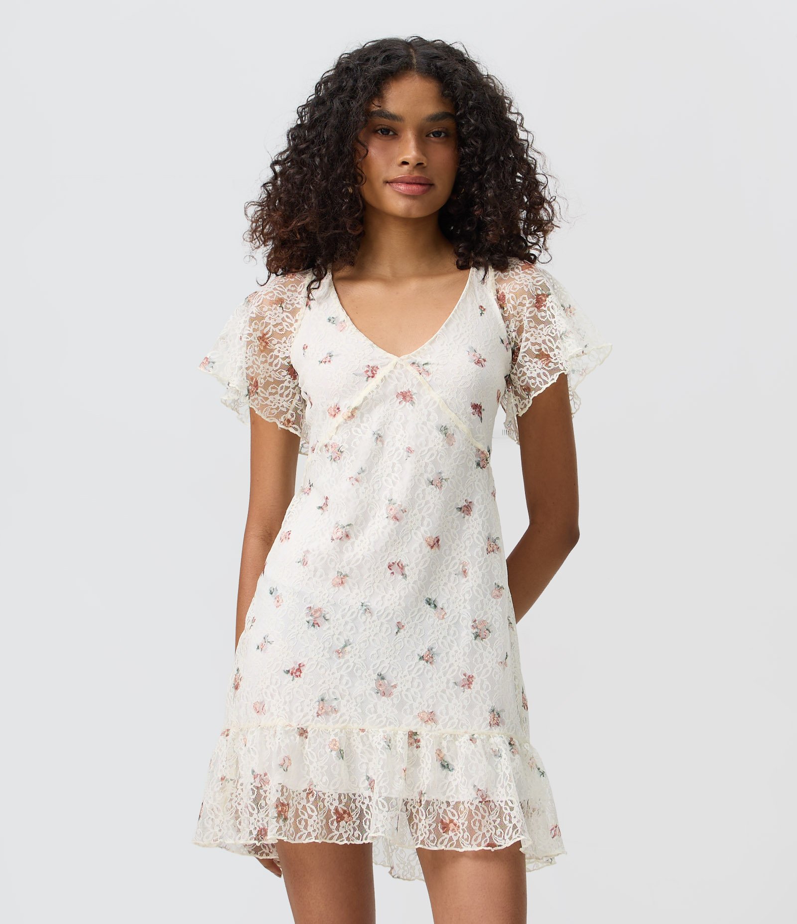 Vestido Curto em Renda Floral com Costas Decotadas Off White 1