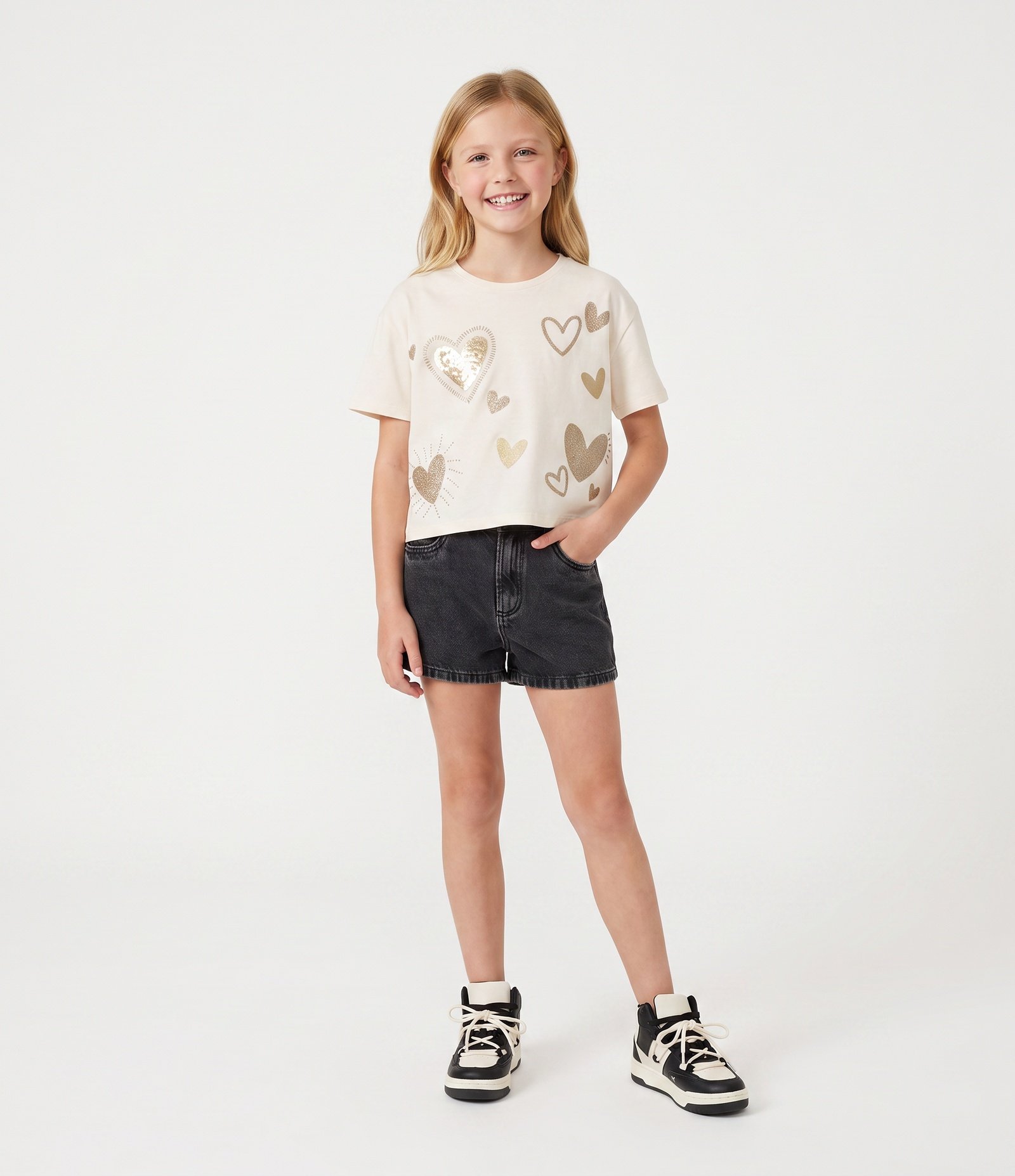 Camiseta Infantil em Algodão com Paetê de Corações - Tam 5 a 16 Anos Bege 1