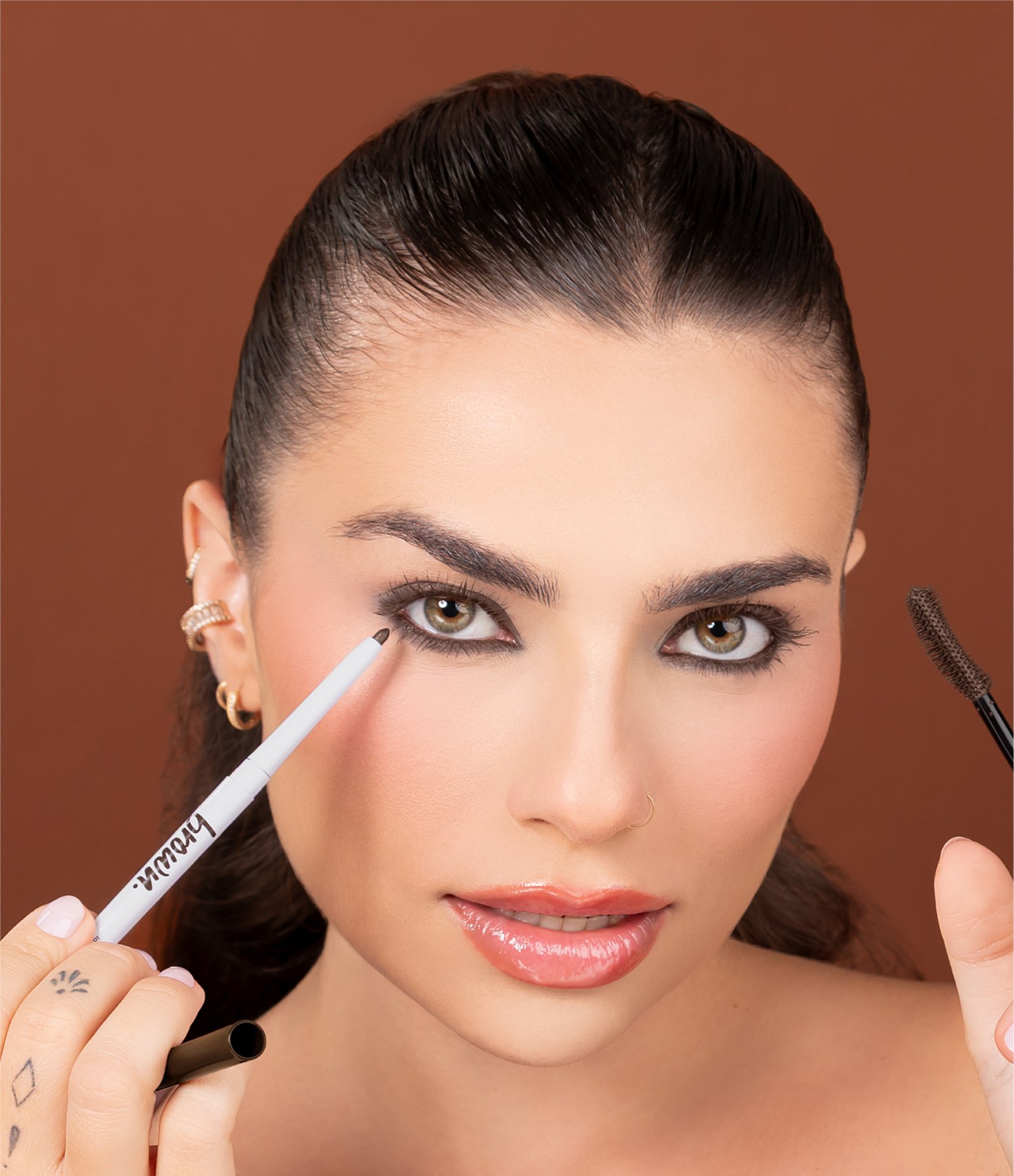Lapiseira para Olhos Efeito Metalizado Vizzela Marrom 3