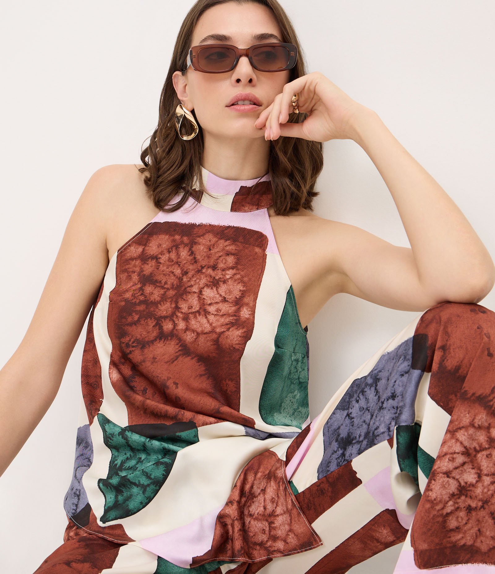 Blusa com Estampa Abstrata e Barra Assimétrica Multicores 1