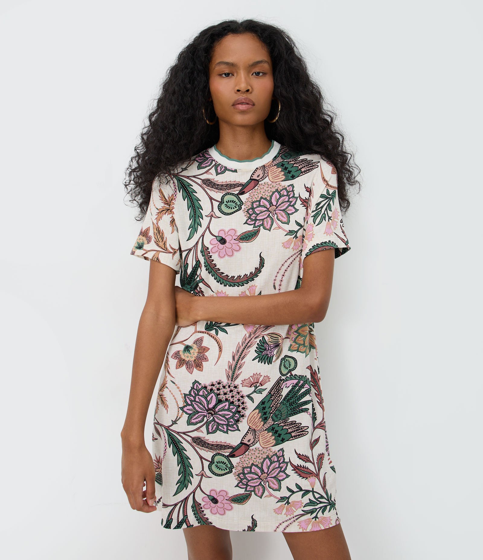 Vestido T-Shirt em Moletinho com Estampa Tuti Fruti Branco 1