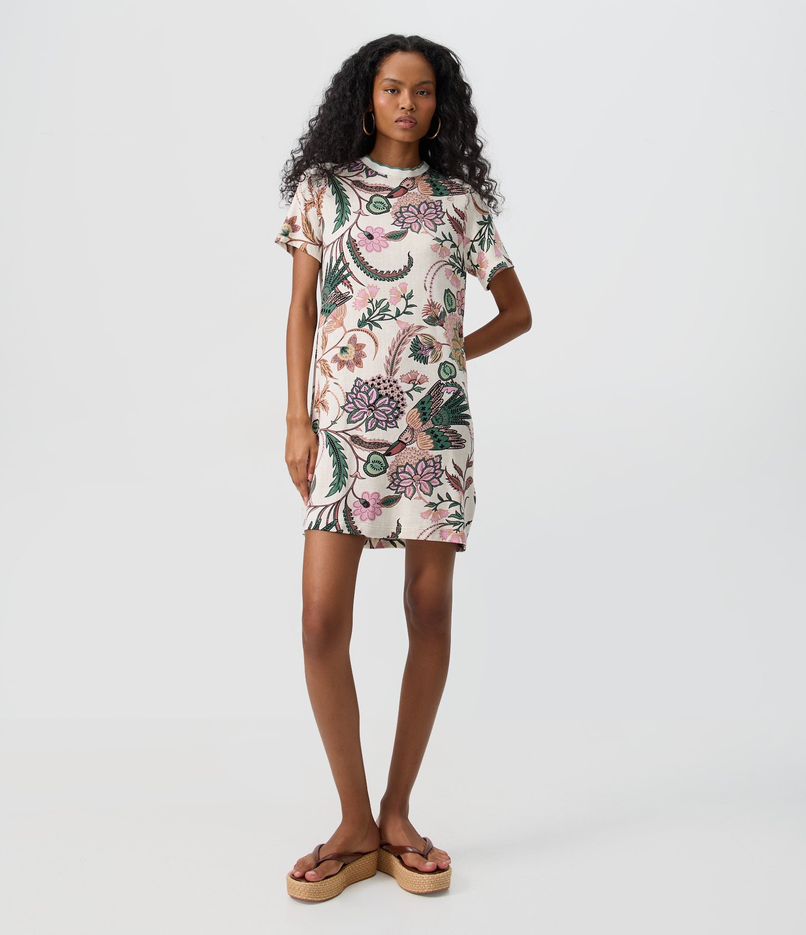 Vestido T-Shirt em Moletinho com Estampa Tuti Fruti Branco 2