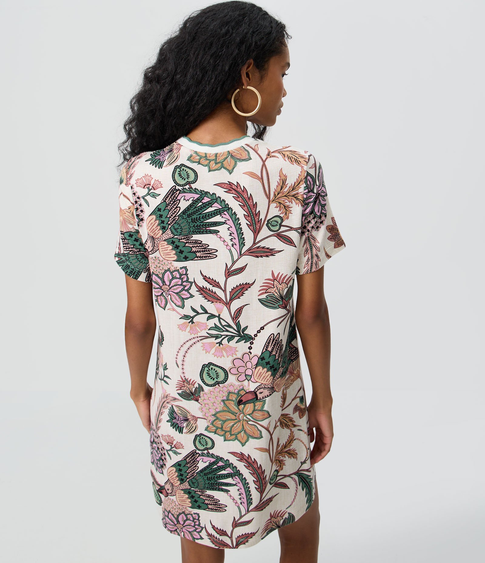 Vestido T-Shirt em Moletinho com Estampa Tuti Fruti Branco 4