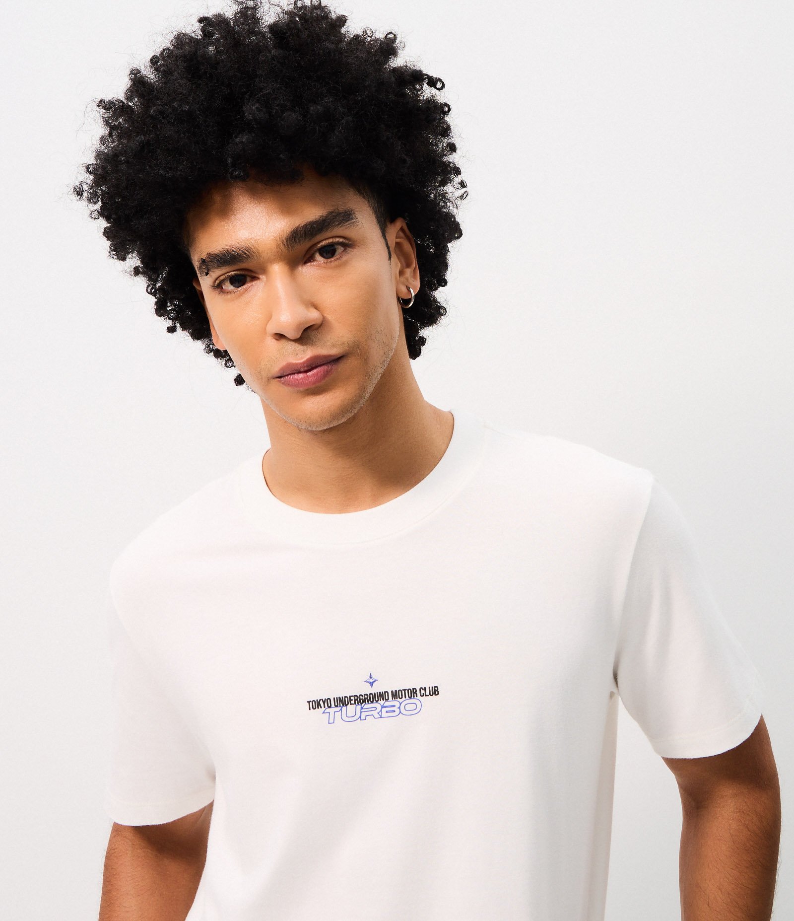 Camiseta Comfort em Algodão com Estampa Carro Turbo Branco 3