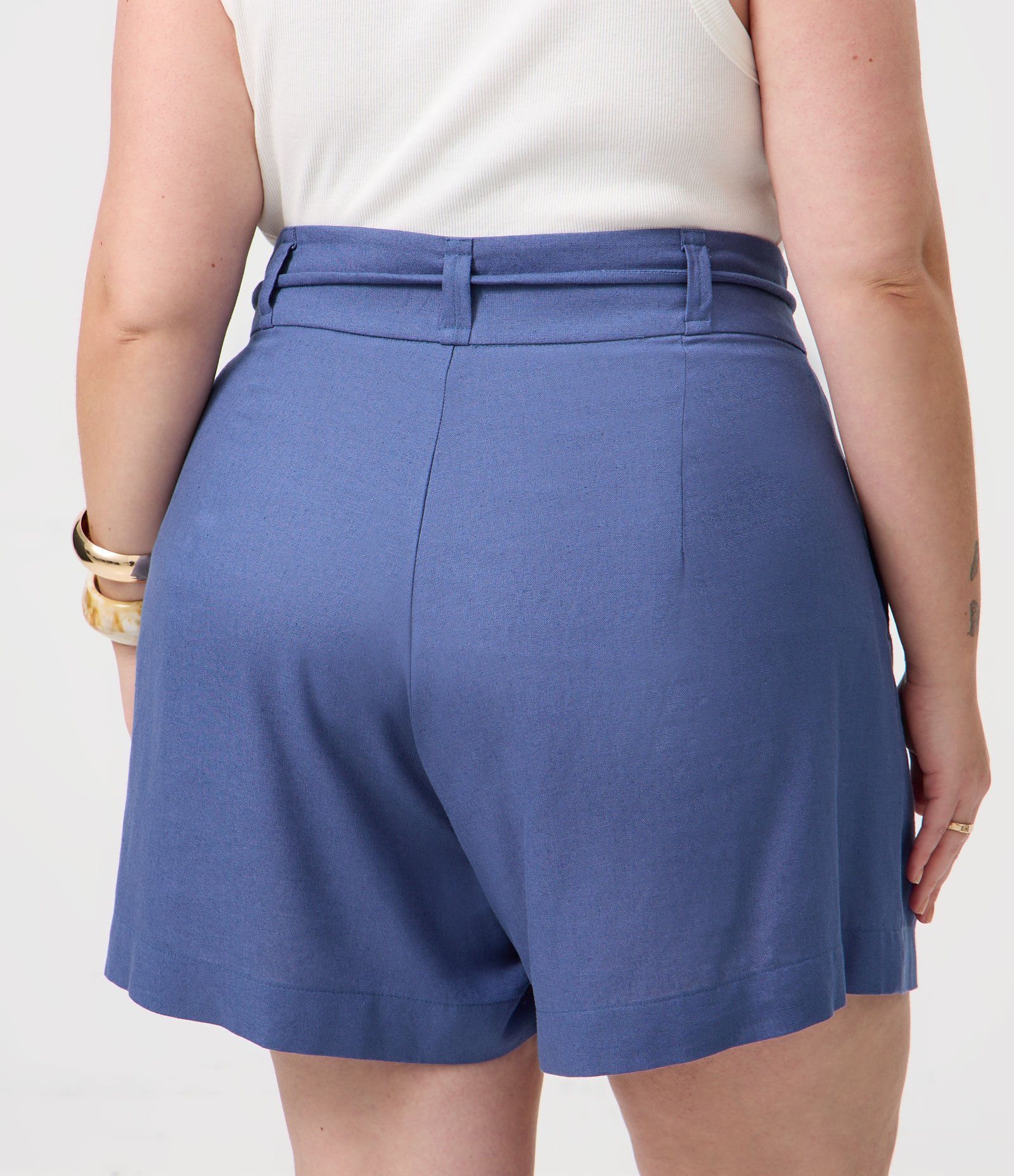 Short Alfaiatado em Viscolinho com Cinto Encapado Curve & Plus Size Azul 5