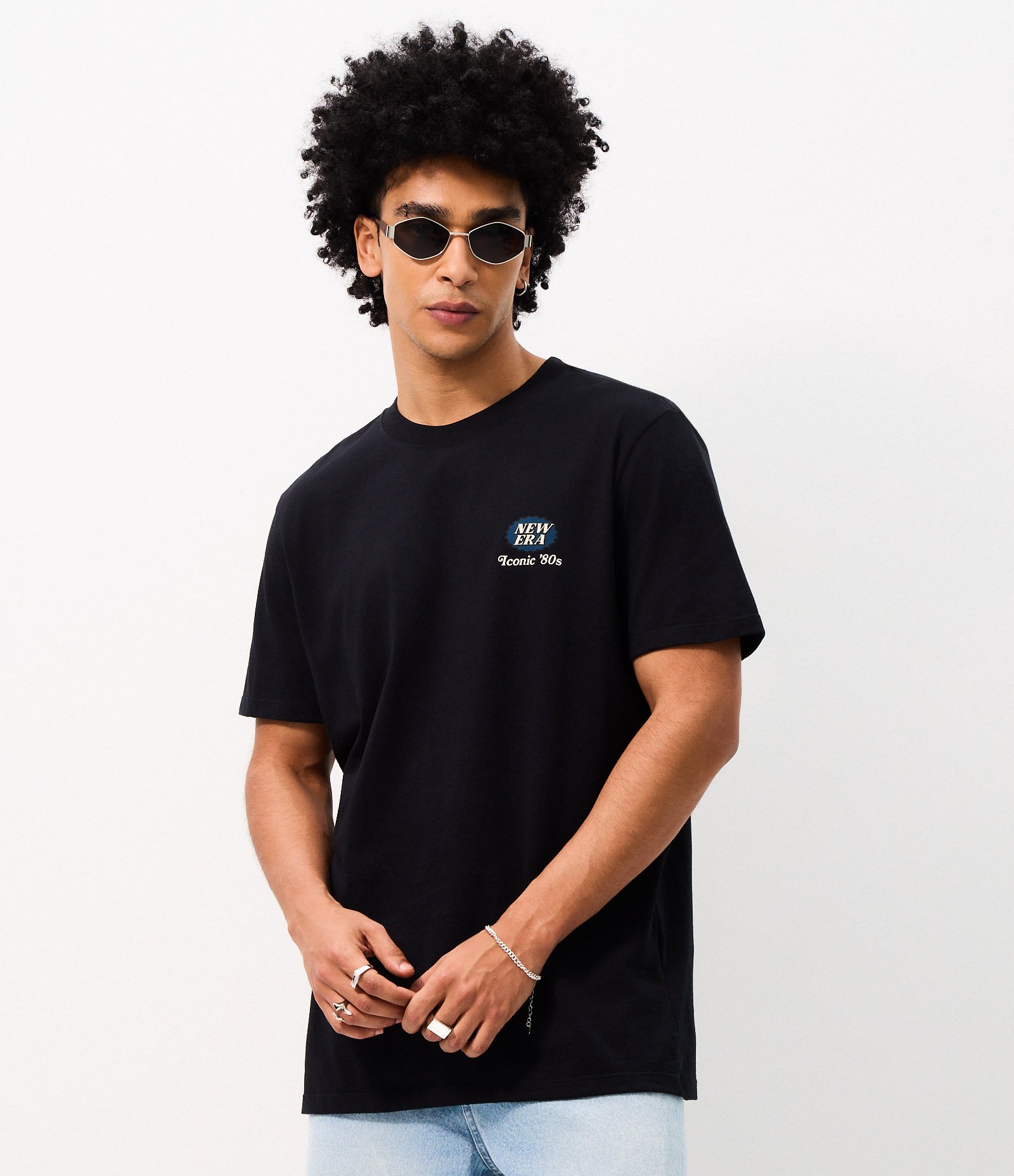Camiseta Comfort em Algodão com Estampa de Carro Preto 1