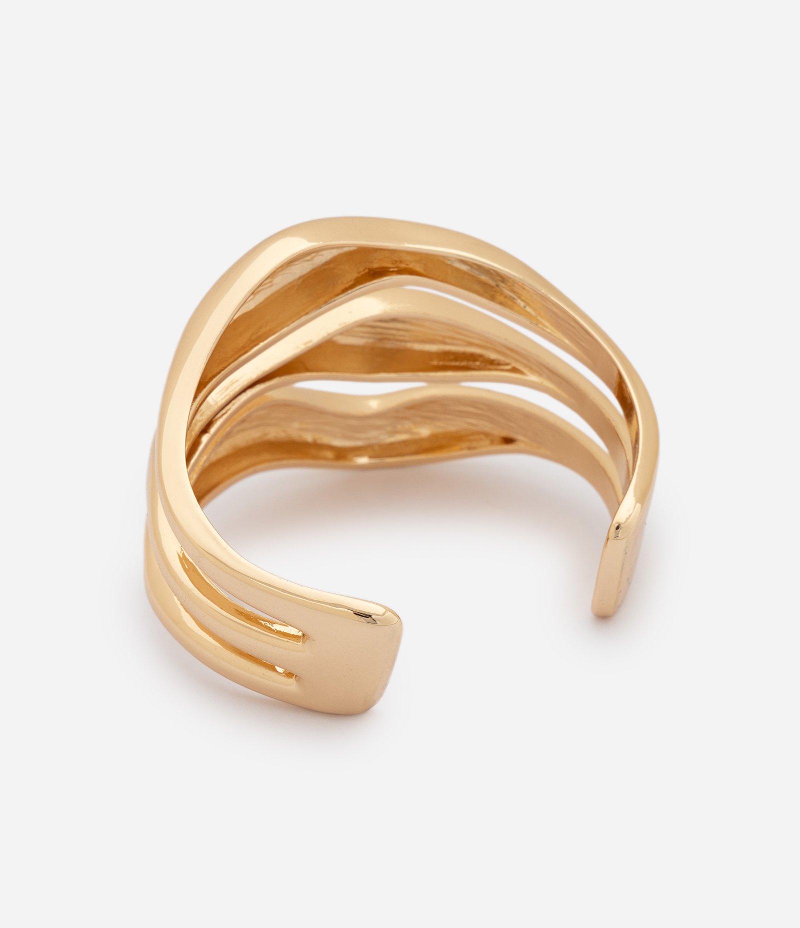 Bracelete Orgânico Semi Aberto em Metal Dourado 2