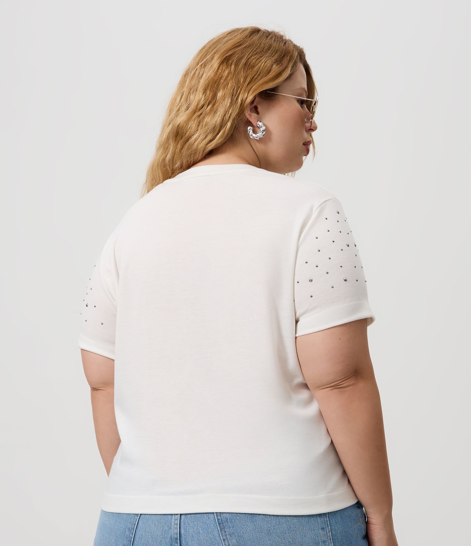 Camiseta com Brilhos Aplicados Curve & Plus Size Branco 4