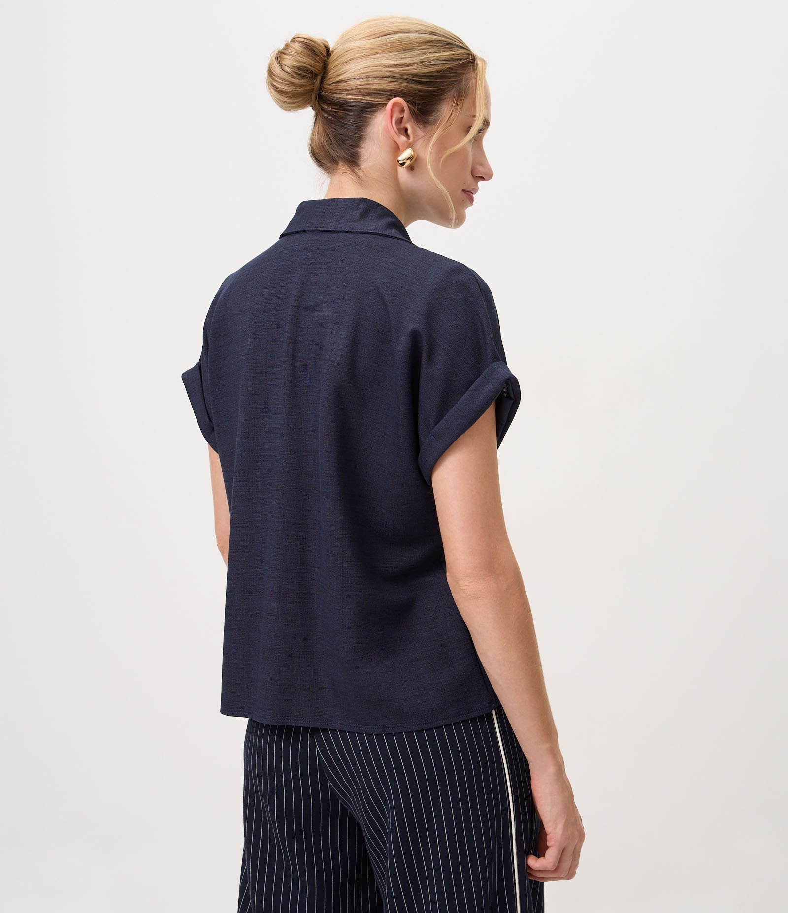 Blusa em Piquet Texturizada com Bolsos Frontais Azul 4