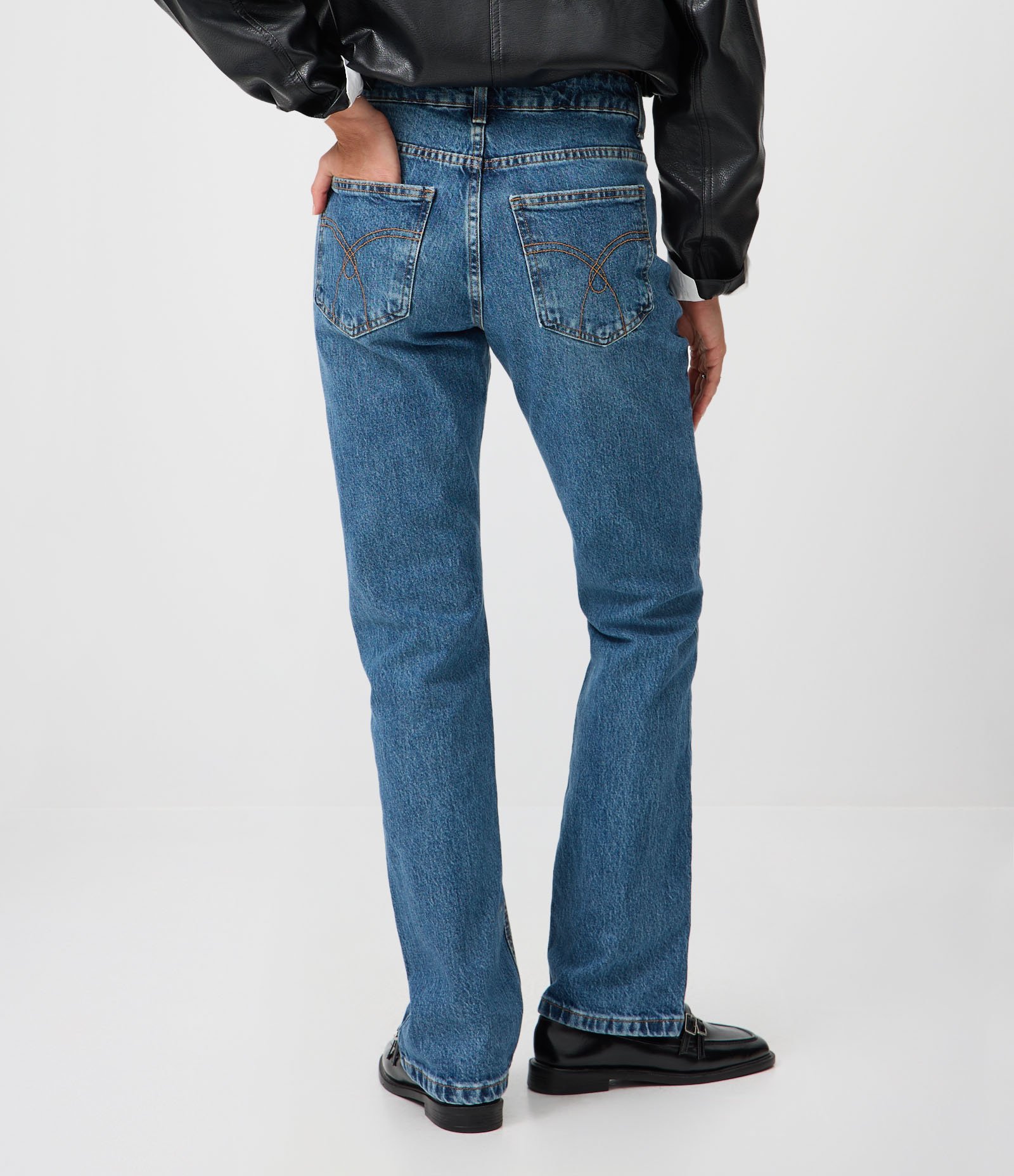 Calça Reta em Jeans Premium com Cintura Média Azul Médio 3
