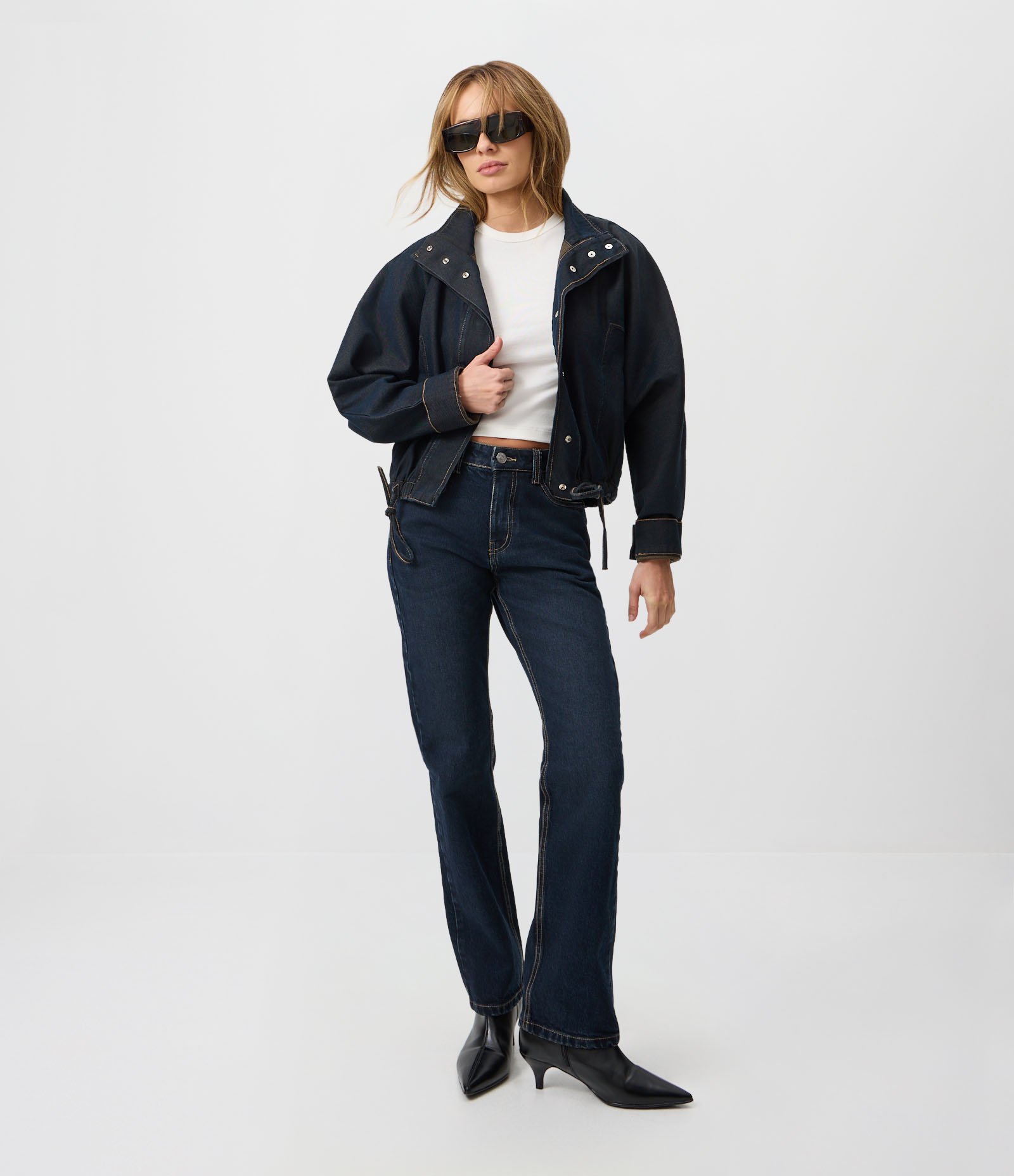 Calça Reta em Jeans Premium com Cintura Média Azul Escuro 1